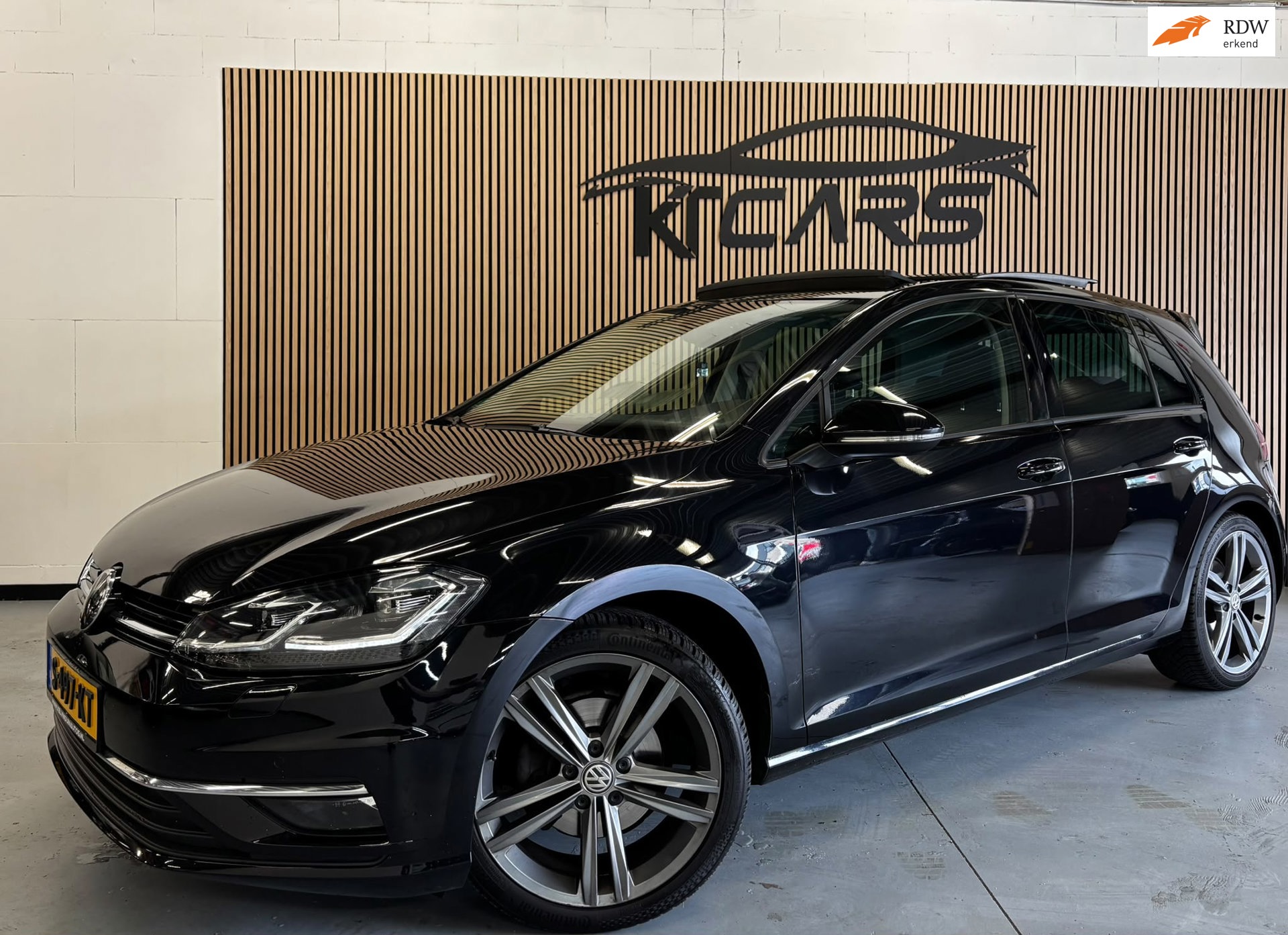 Volkswagen Golf 1.4 TSI Highline Business R|Pano|Carplay|Virtual|Stlverwarming|