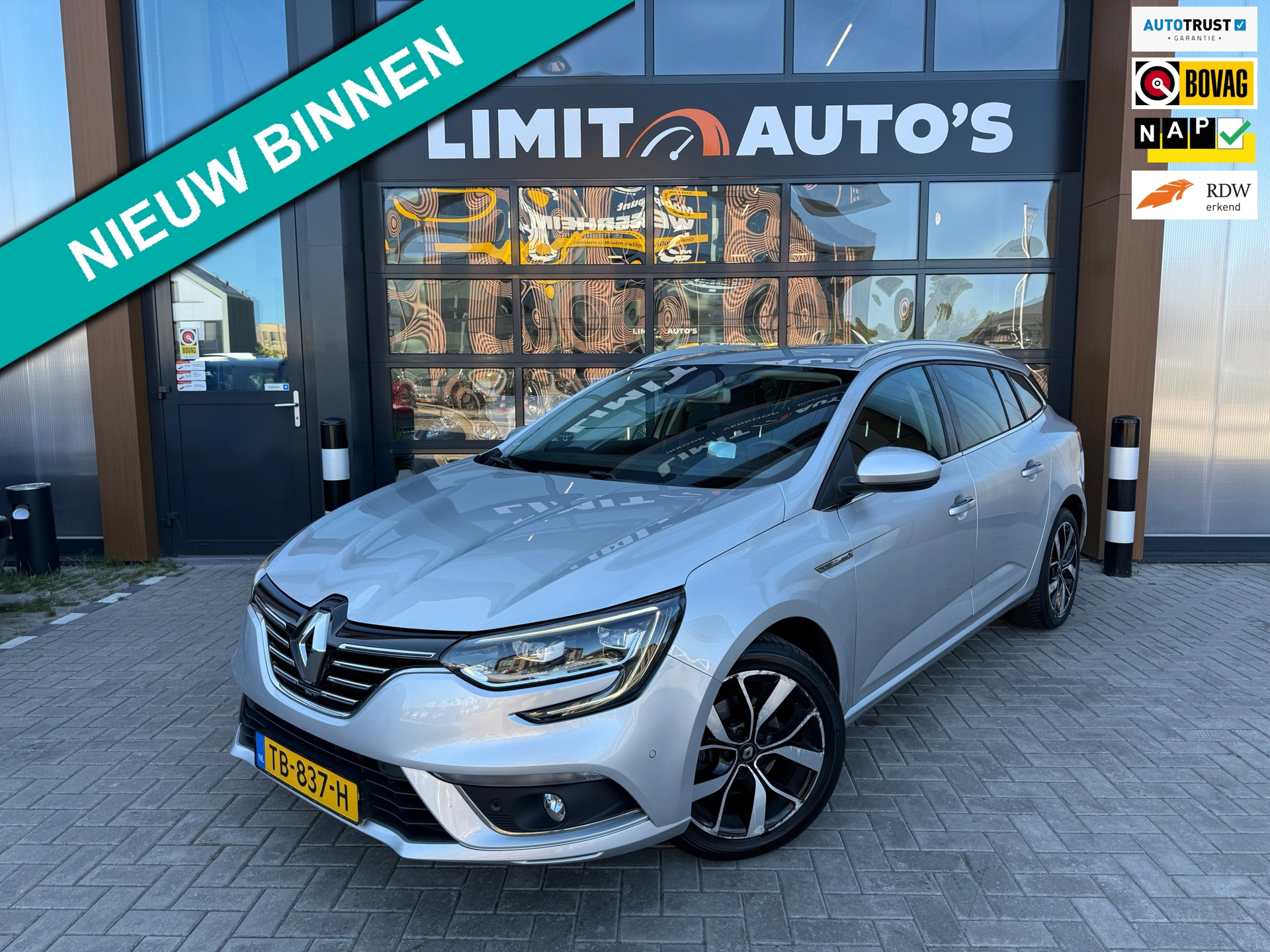 Renault Mégane Estate 1.3 TCe Bose/Xenon/Navi/Keyless/Camera/Head-up/Pdc v+a/Nap