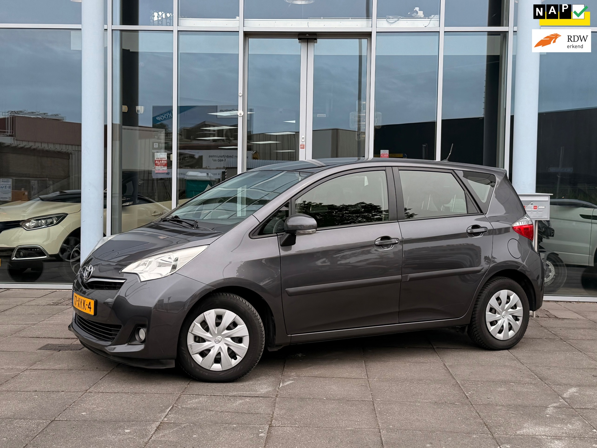 Toyota Verso-S 1.3 VVT-i Aspiration|Nap|Camera|Start-Stop