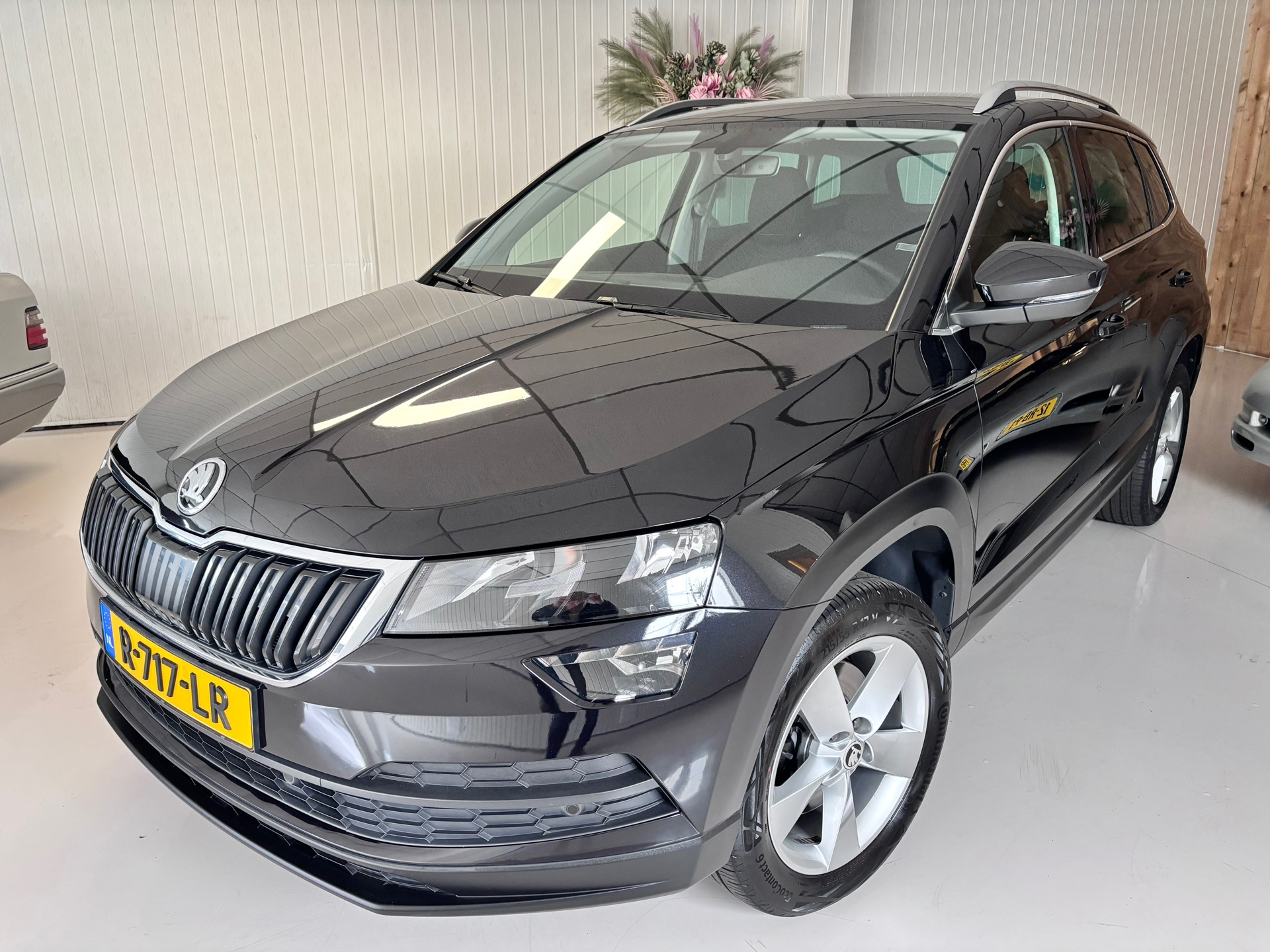 Skoda Karoq 1.5 TSI ACT BUSINESS, AUTOMAAT, CARPLAY, ACC, PDC V + A, ETC...