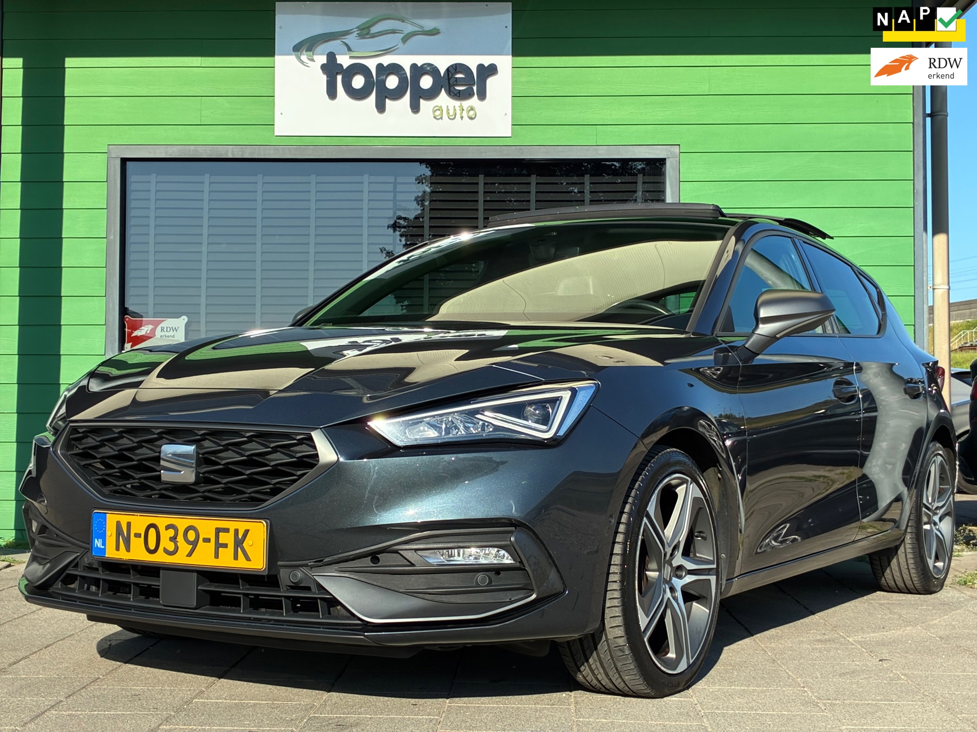 Seat Leon 1.5 eTSI FR Business|2e Eigenaar|Automaat|Panoramadak|Camera|Navigatie|CruiseControl|Climatronic|