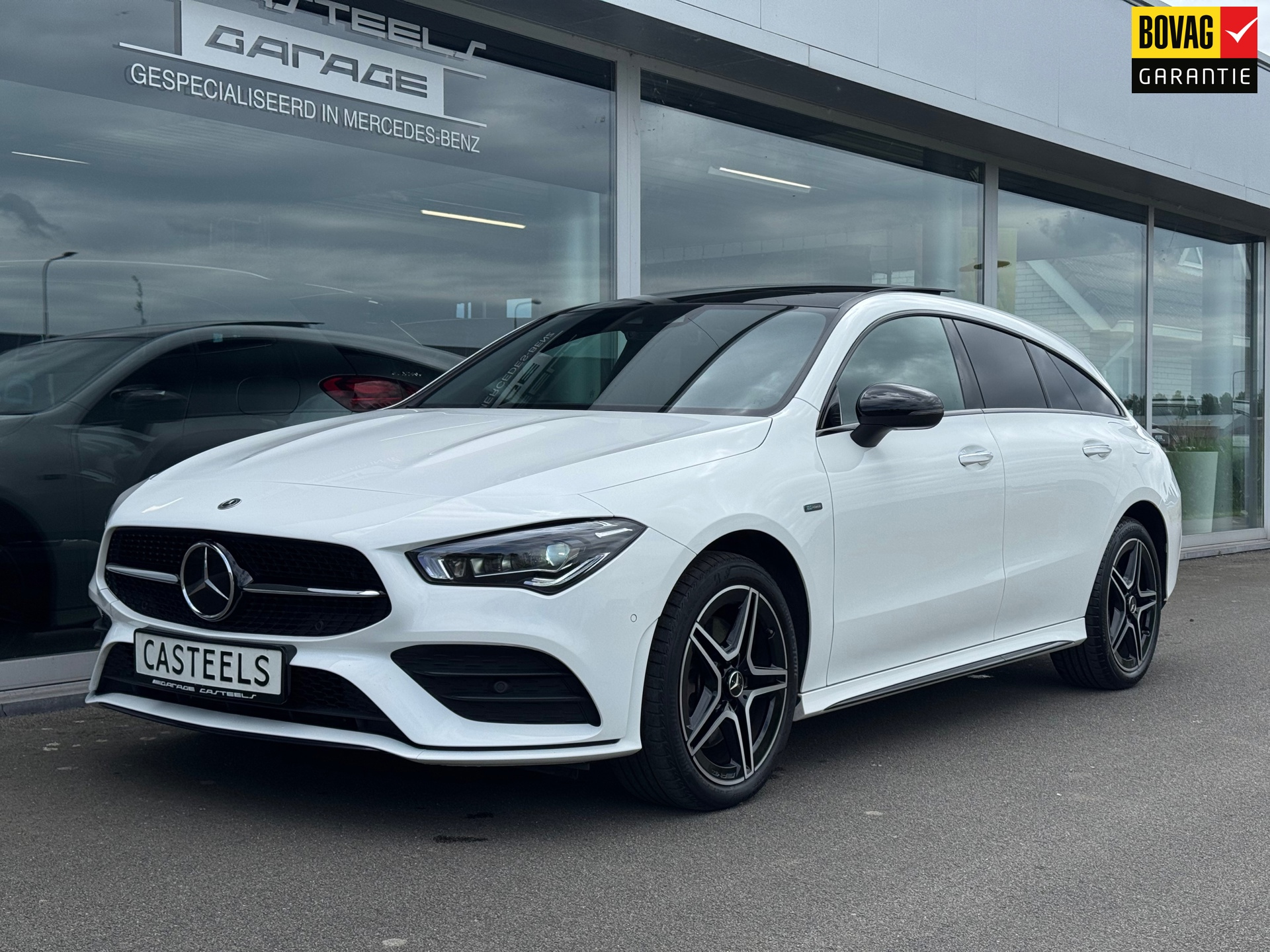 Mercedes-Benz CLA-klasse Shooting Brake 250 e Business Solution AMG Night-pakket automaat , Panorama schuifdak , Distronic plus ,