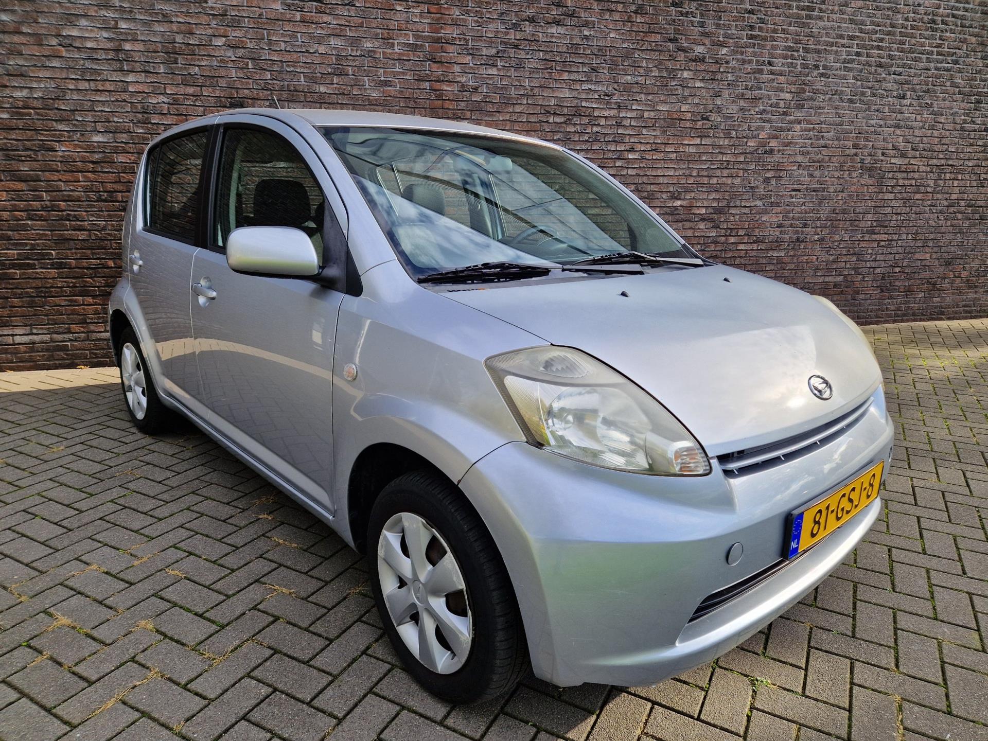 Daihatsu Sirion 2 1.0-12V Premium airco APK 07-2026 radio cd