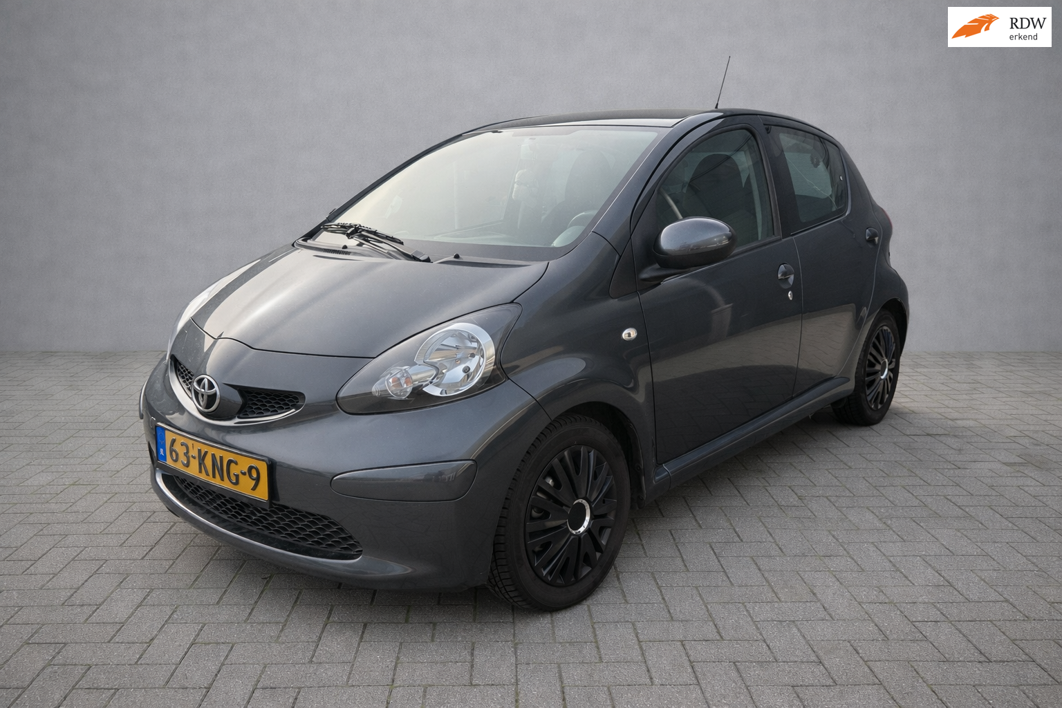 Toyota Aygo 1.0-12V Comfort, nieuwe koppeling, hele nette Aygo.