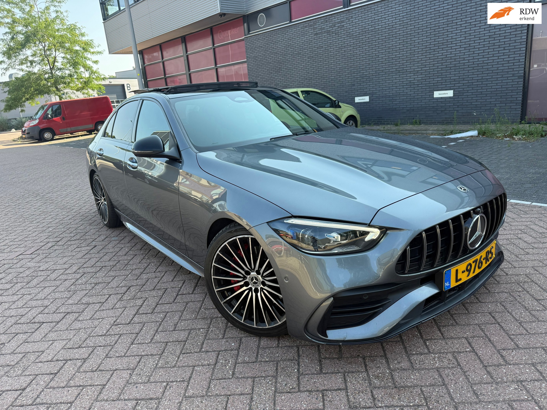 Mercedes-Benz C-klasse 180 AMG Line Pano BTW Auto VOL VOL Optie NL Auto