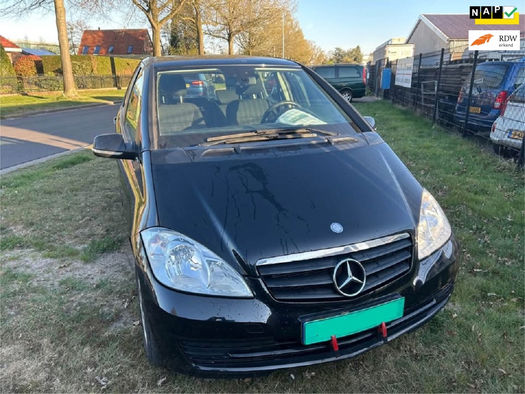 Mercedes-Benz A-klasse 160 BlueEFFICIENCY Business Class (ketting maakt geluid)