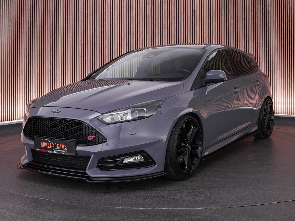 Ford Focus ST-3 2.0 290pk PERFORMANCE PACK