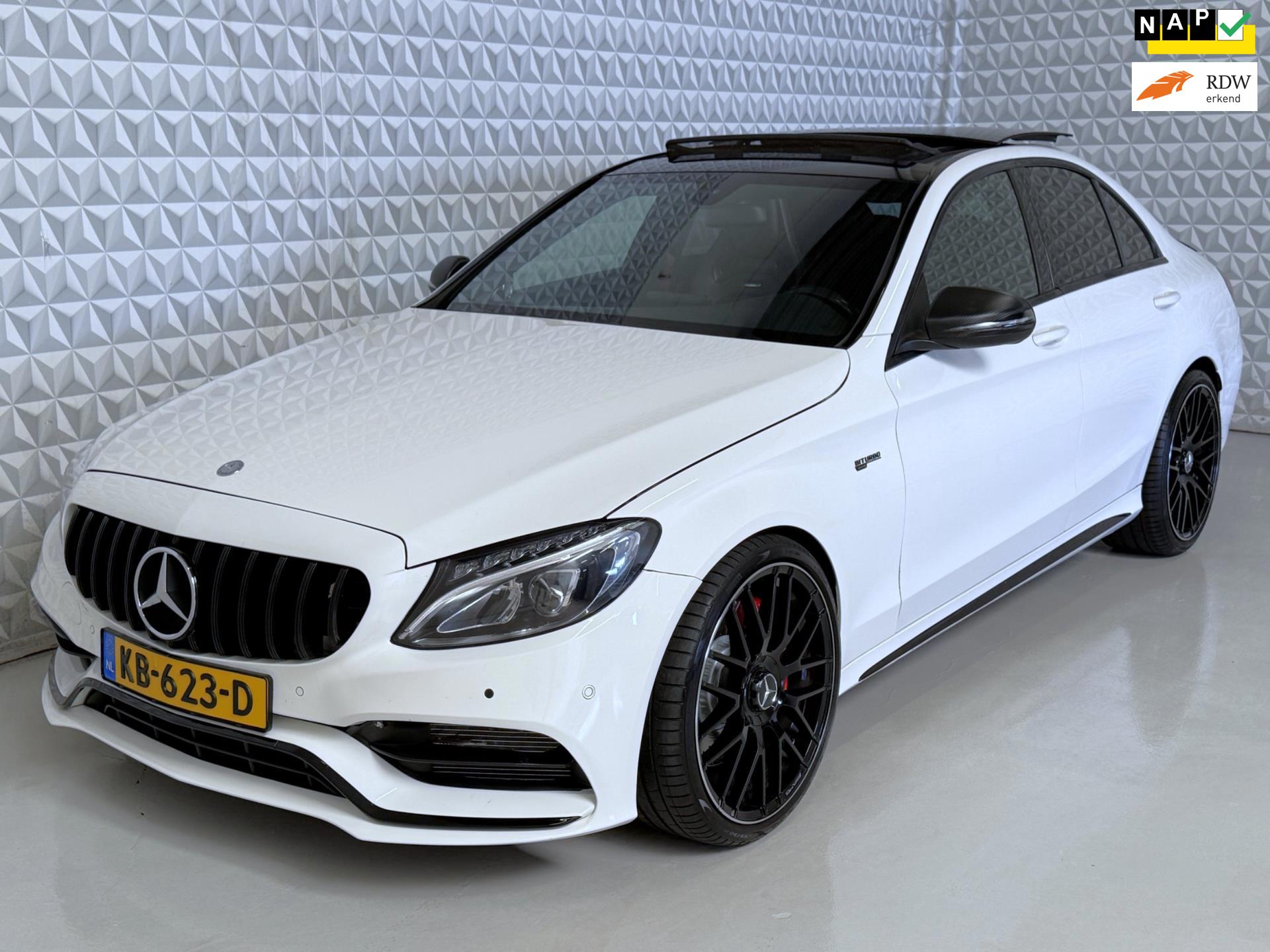 Mercedes-Benz C-klasse 450 AMG 4MATIC C43 Schaalstoelen / PANO (2015)