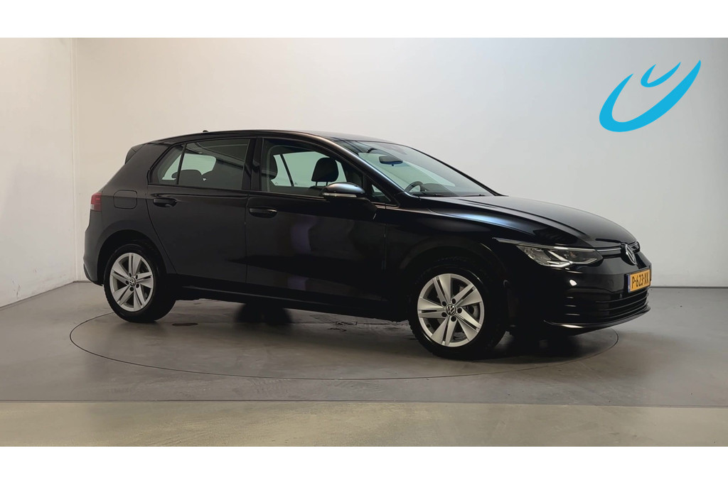 Volkswagen Golf 1.0 TSI 110pk Life Sfeerverlichting Navigatie Parkeersensoren App-Connect