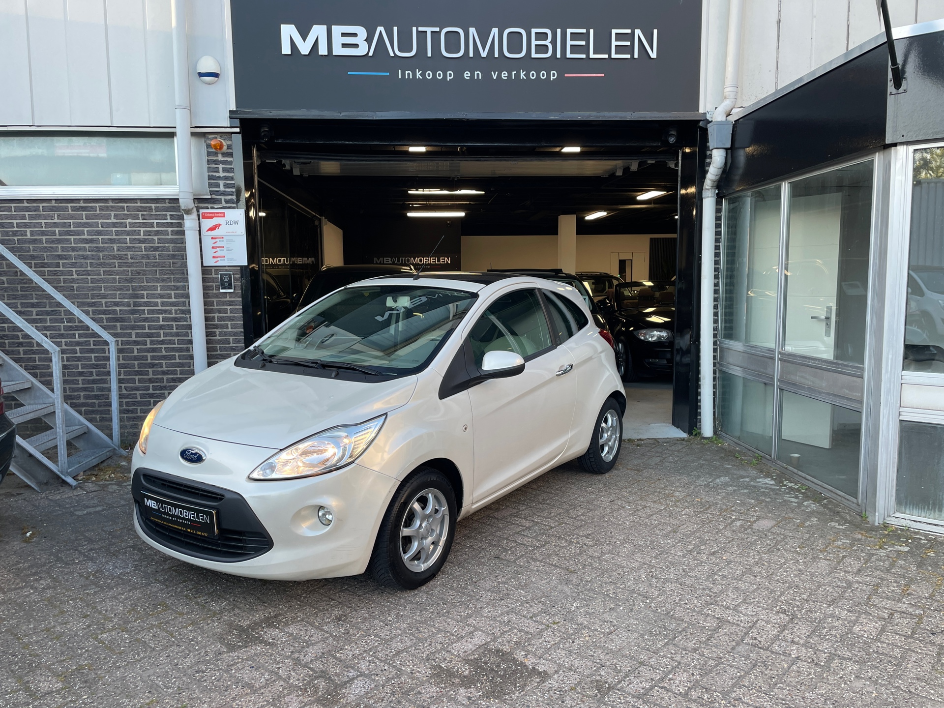 Ford Ka 1.2 Titanium X start/stop/Nap/Panoramadak/Clima/APK/Distributieriem Vervangen!