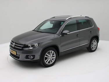 Volkswagen Tiguan Club & Lounge 1.4 TSI 150pk Navi / Stoelverwarm. / Camera / Trekhaak