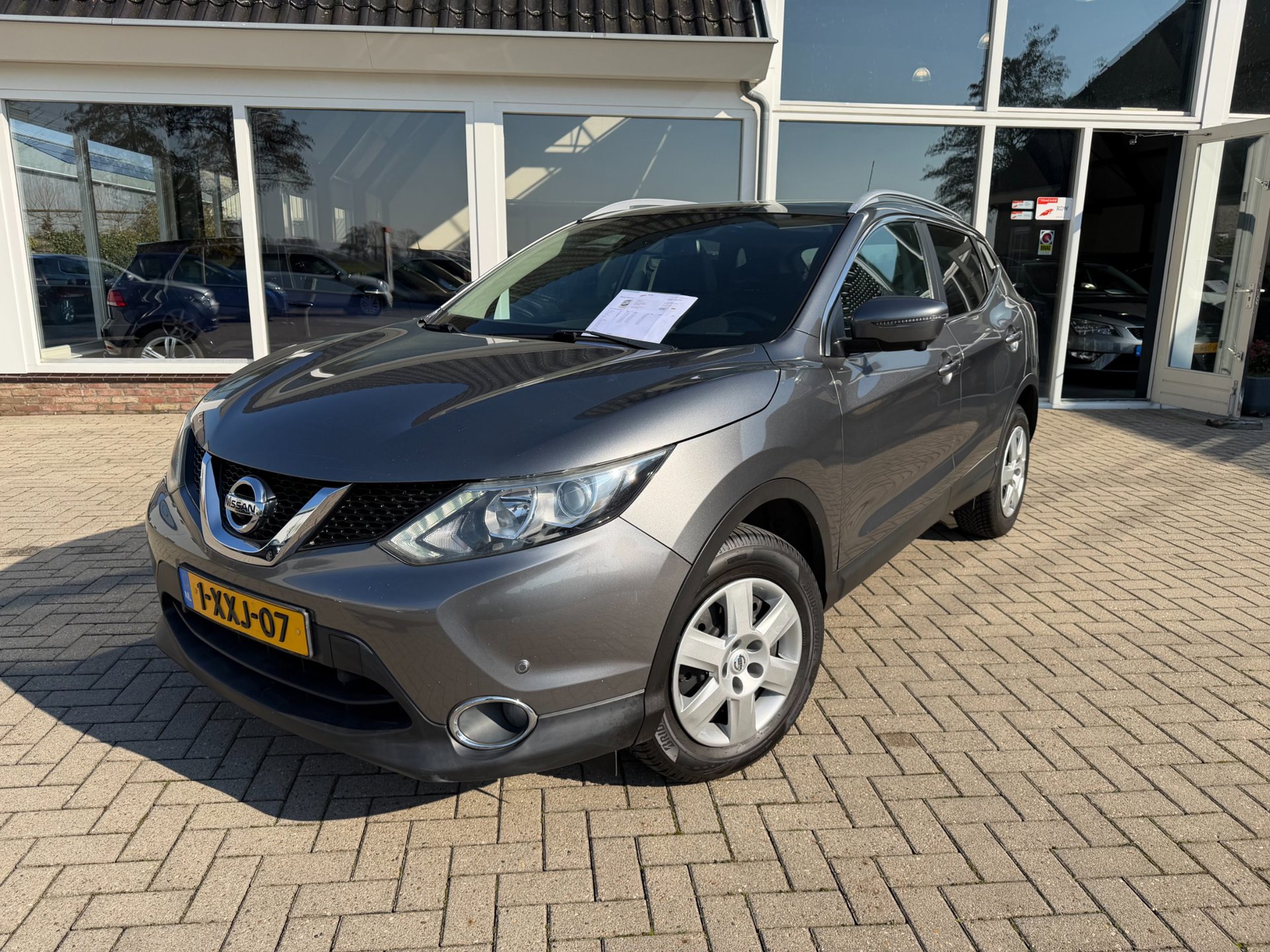 Nissan Qashqai / 1.2/ Premier Edition/ N.A.P/ Dealer onderhouden