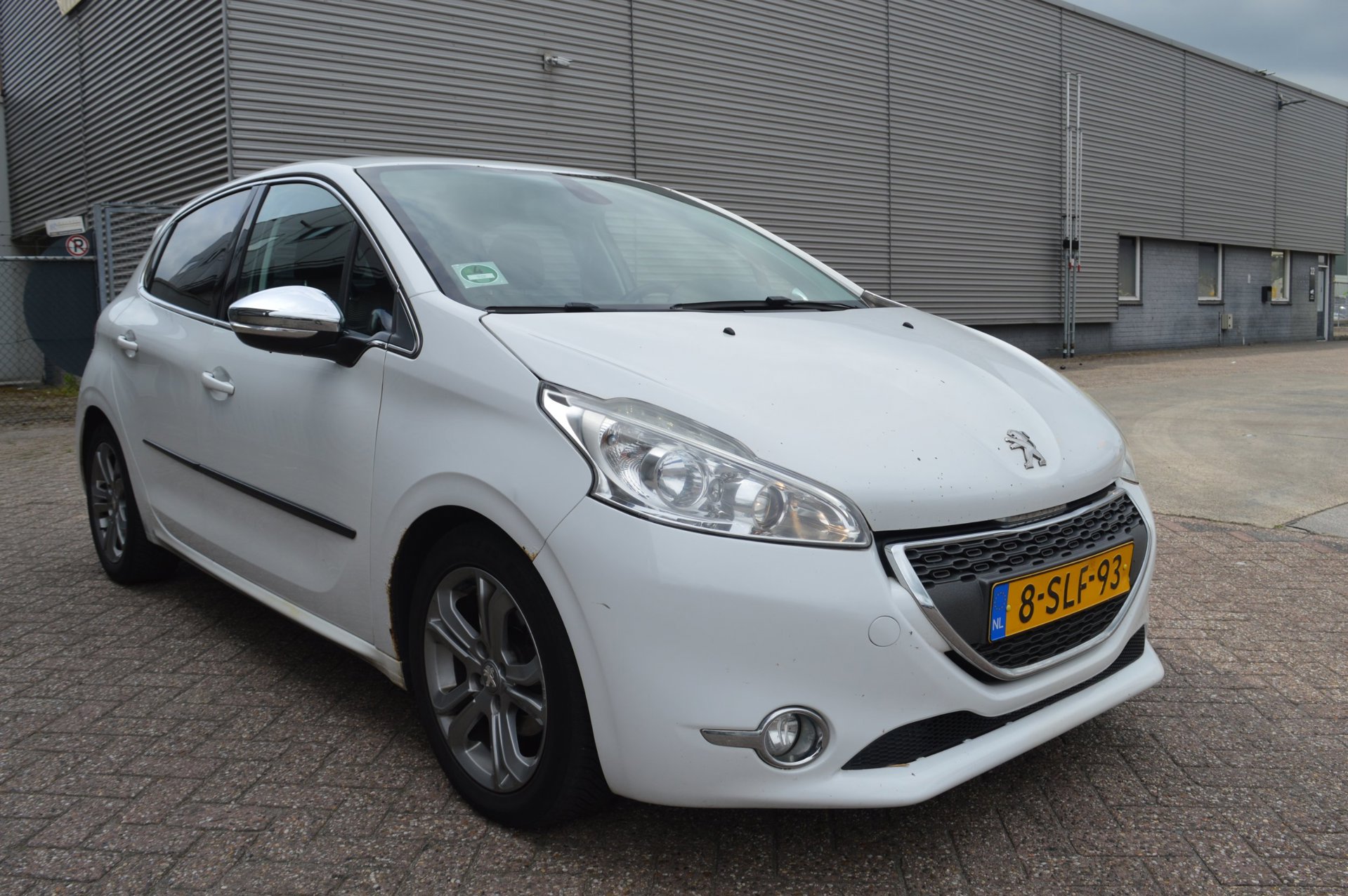 Peugeot 208 1.6 e-HDi Allure bj13 airco elec pak