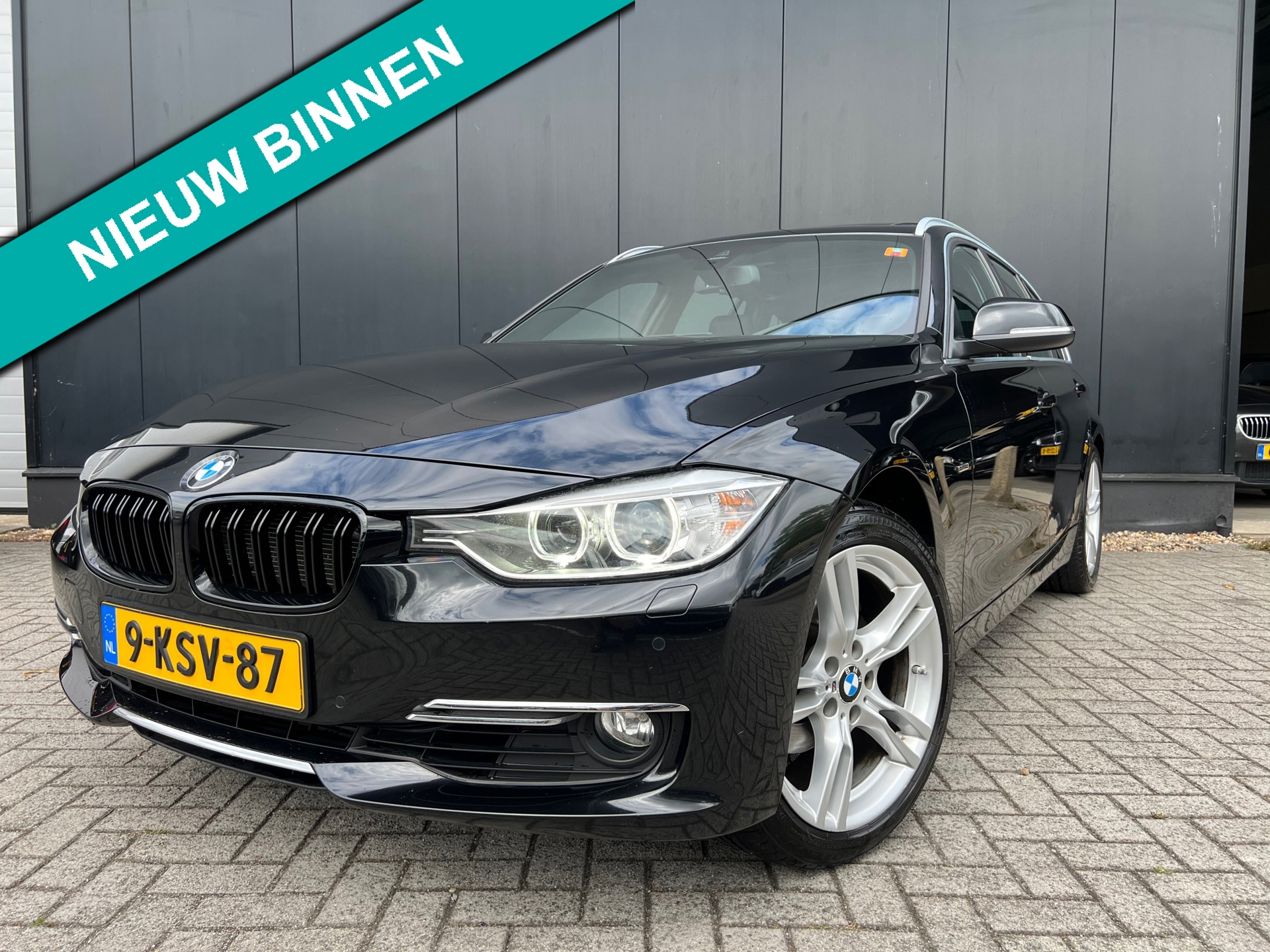 BMW 3-serie Touring 320i High Exe '13 Aut/Leer/Navi/18'Lmv/Nap
