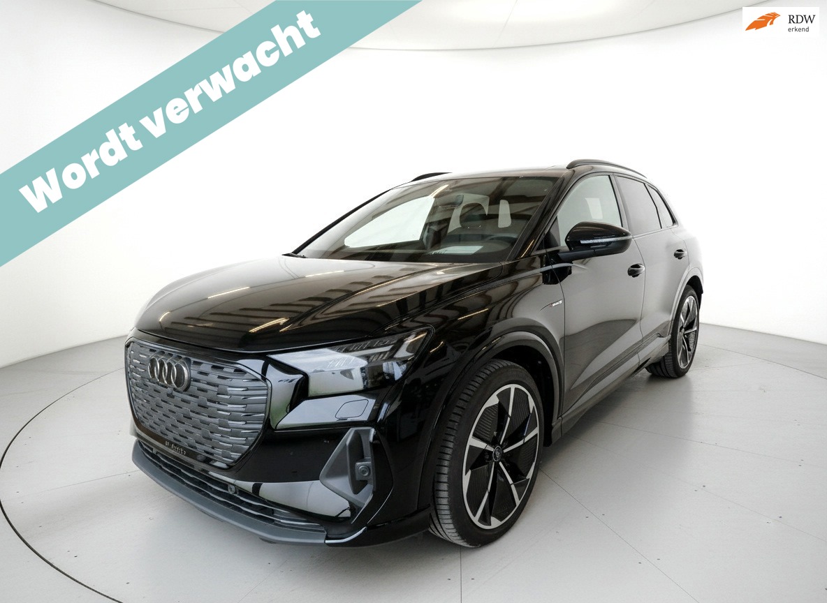 Audi Q4 e-tron 45 quattro S Line 82 kWh|S line interieur en exterieur|Navi|Panodak|LEDmatrix|Camera|Blackstyle|21inch