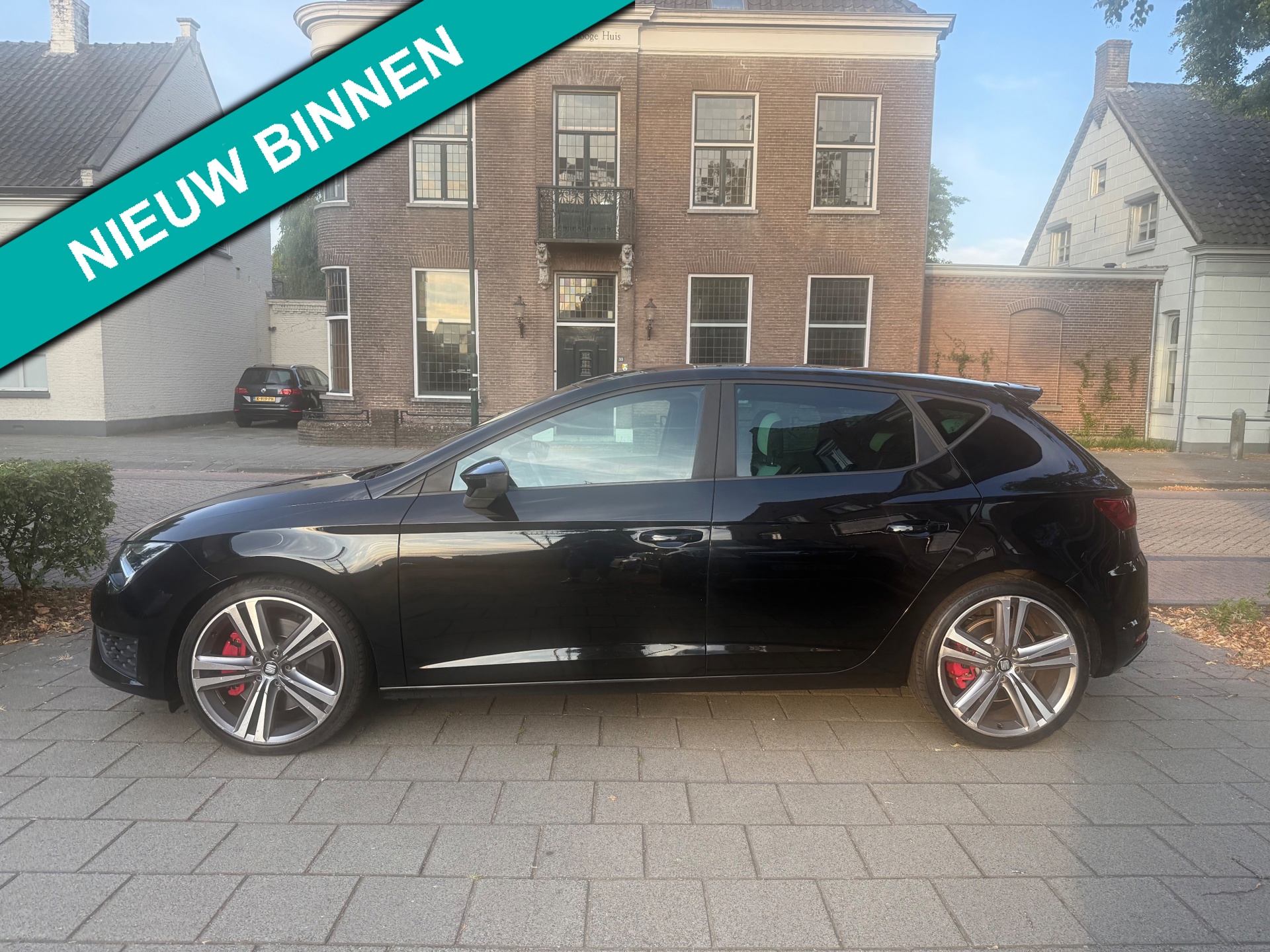 Seat Leon 2.0 TSI Cupra 280 PK EERSTE LAK LEER PANO DEALER ONDERHOUDEN