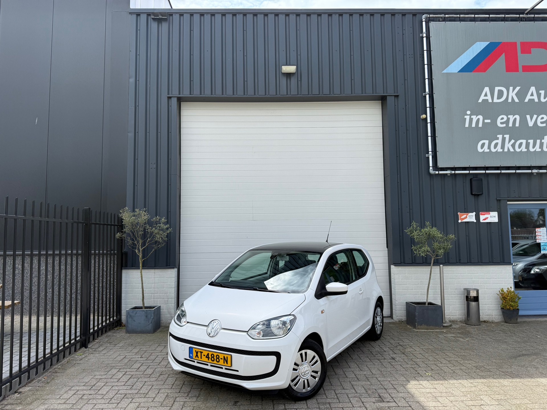 Volkswagen Up! 1.0 move up! PANORAMA DAK/GOED ONDERHOUDEN/MOOIE AUTO