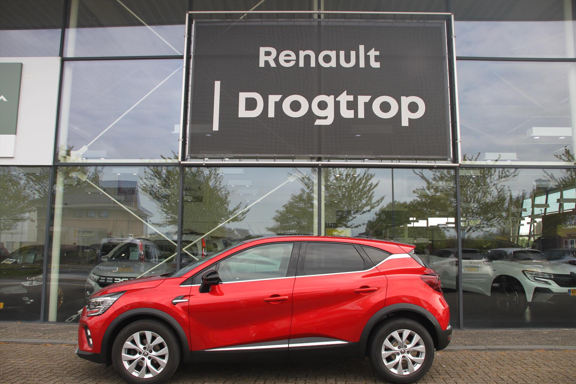 Renault Captur 100PK-INTENS-39DKM-CARPLAY-CLIMA-CRUISE-LMV-PDC-