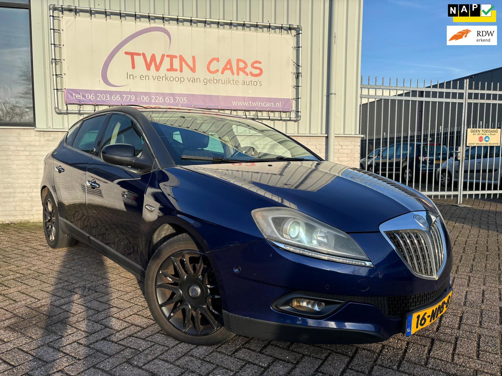 Lancia Delta 1.4-16V Platino Exnon Leer Navi Pano