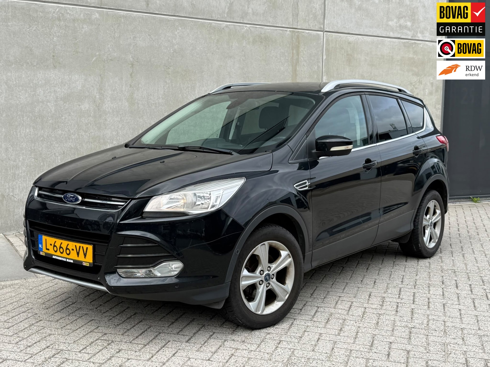 Ford Kuga 1.6 Titanium Zwart 2016 LEES TEKST|INRUILER