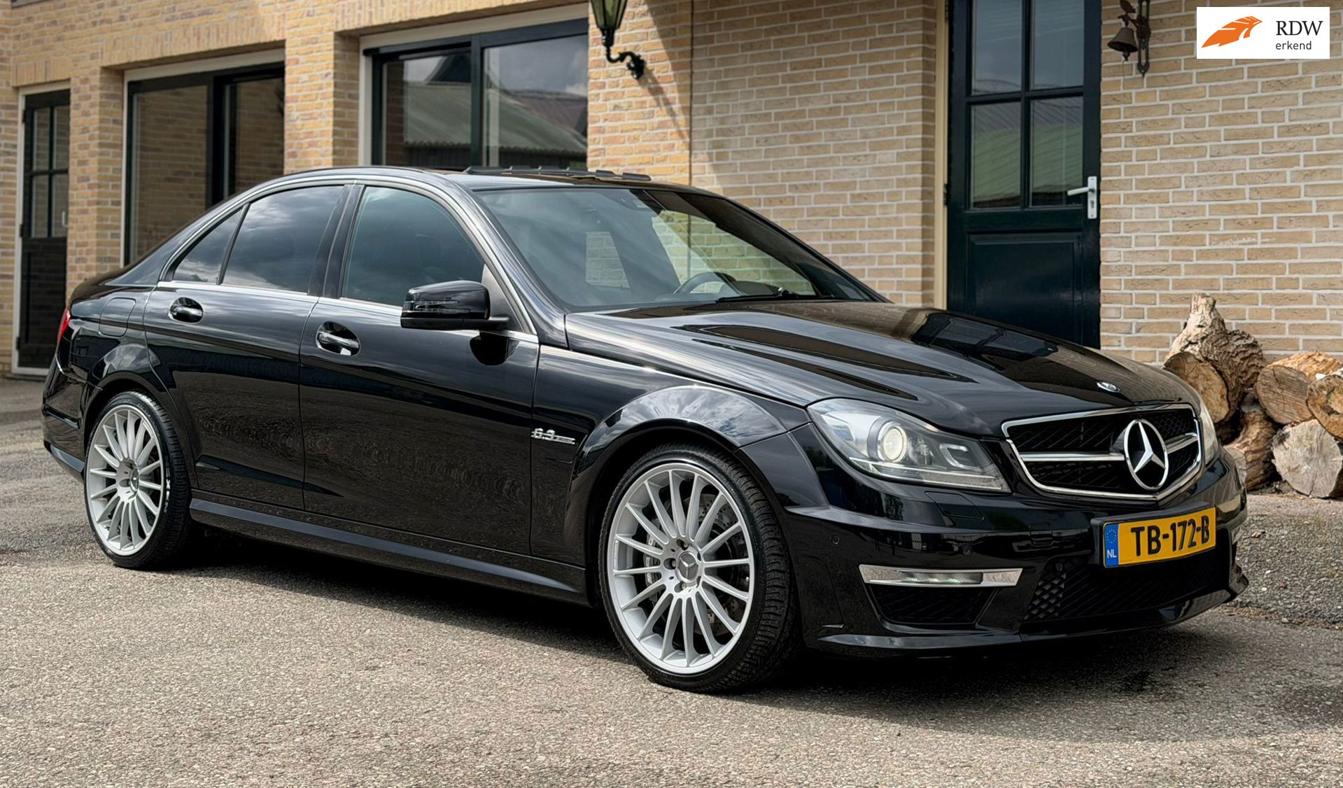 Mercedes-Benz C-klasse AMG C63 6.2 V8 | FULL OPTIONS