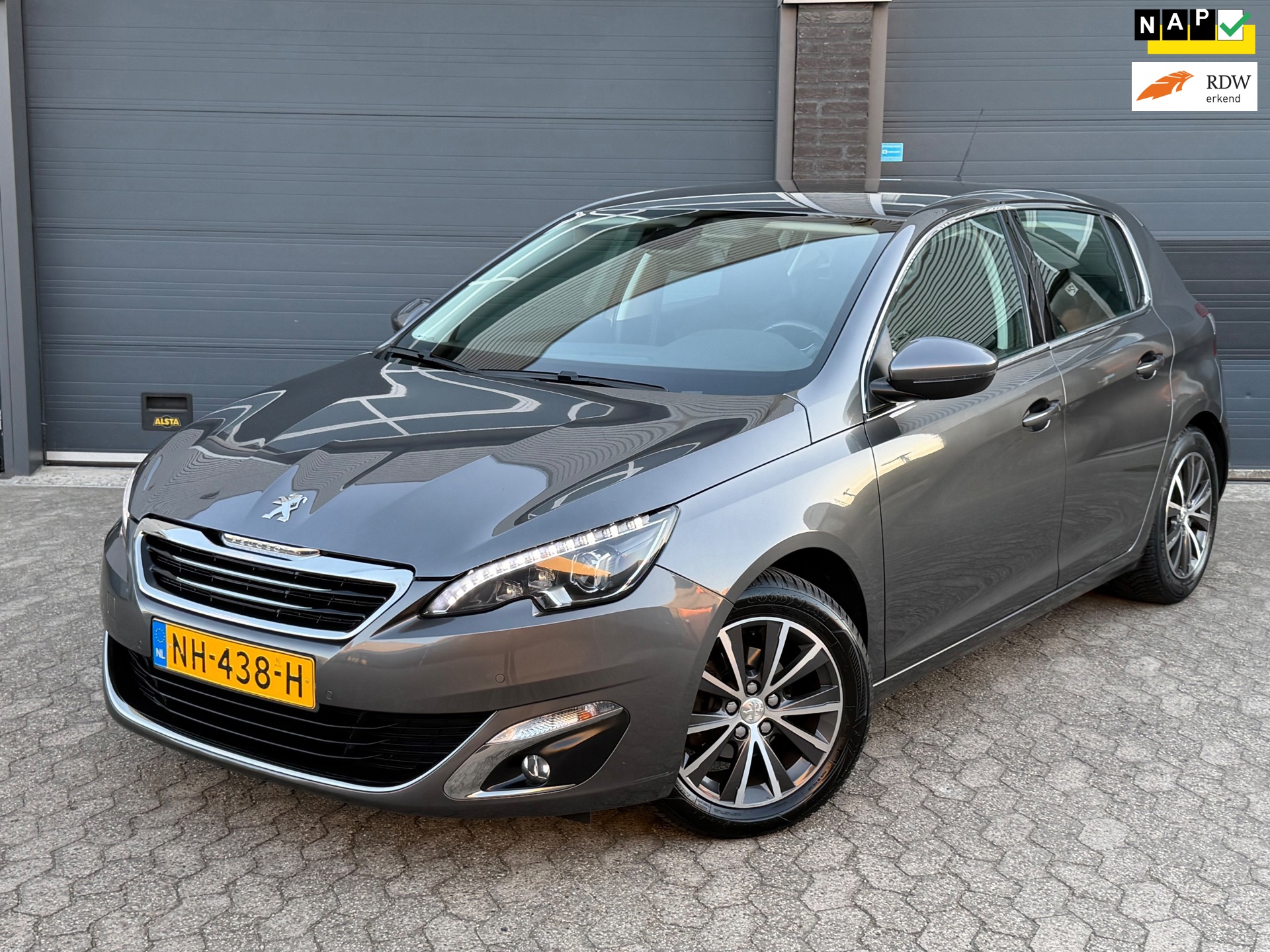 Peugeot 308 1.2 PureTech Allure|CAMERA|NAVI|CRUISE|CLIMA|APK