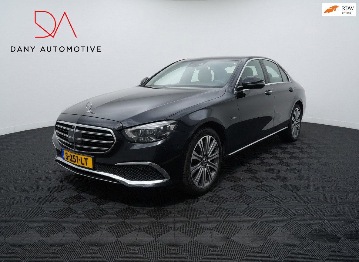 Mercedes-Benz E-klasse 300 e 4MATIC MASSAGE I VIRTUAL I SOFTCLOSE I ACC I CARPLAY I OPENDAK I TREKHAAK I VOL VOL!!