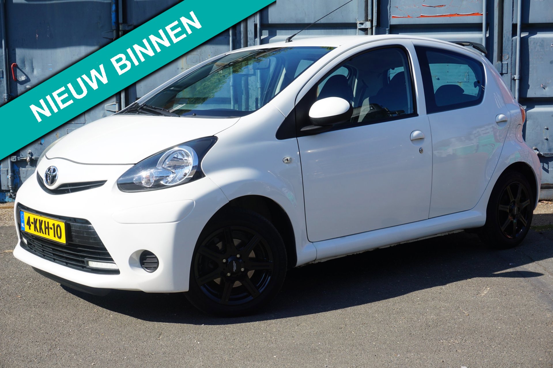 Toyota Aygo 1.0 VVT-i Aspiration | Sportvelgen | Airco | Bluetooth | NAP
