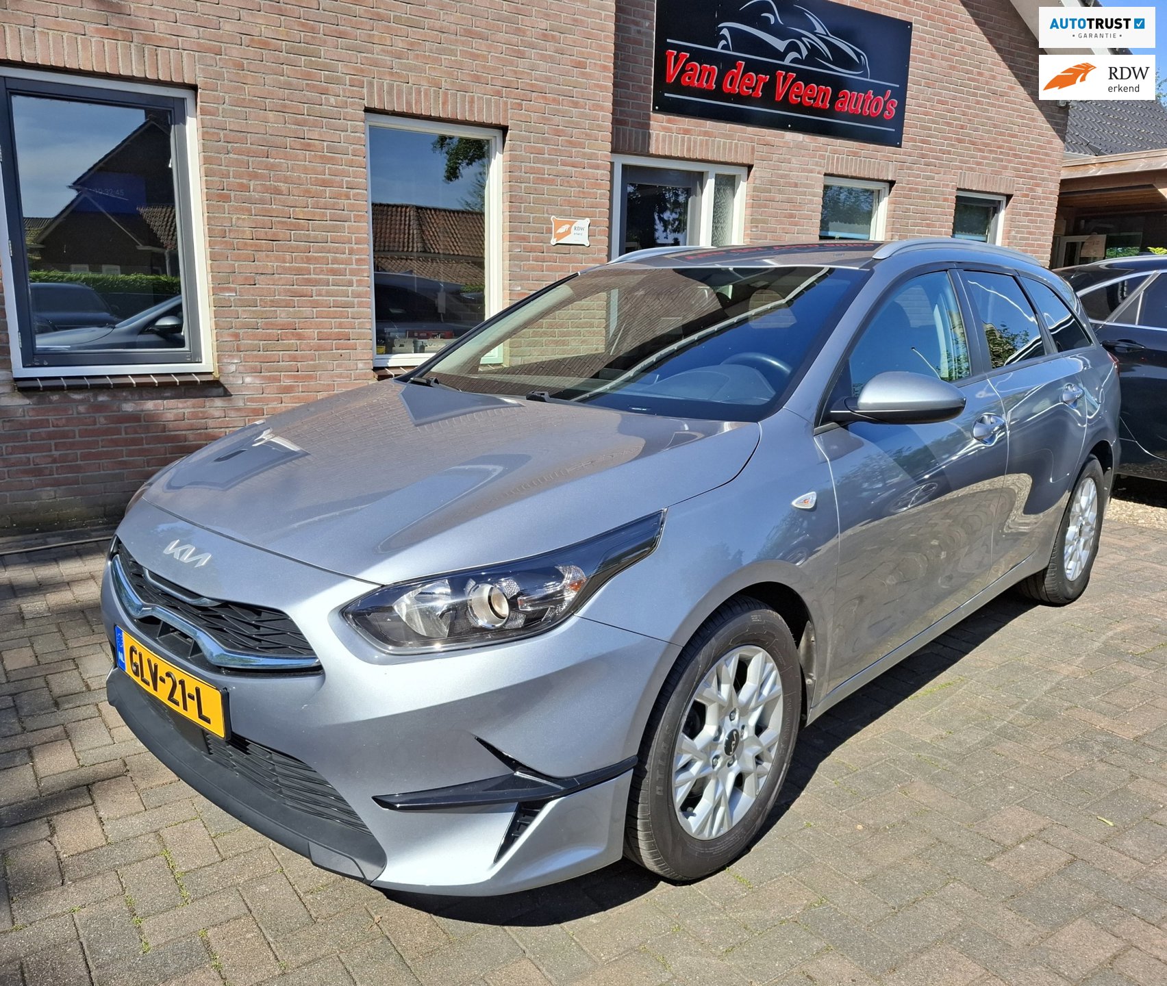 Kia Ceed Sportswagon 1.0 T-GDi Dynamic PlusLine. Dealer onderhouden. O.a. stoel- & stuurverw, Carplay, Camera, cruise.