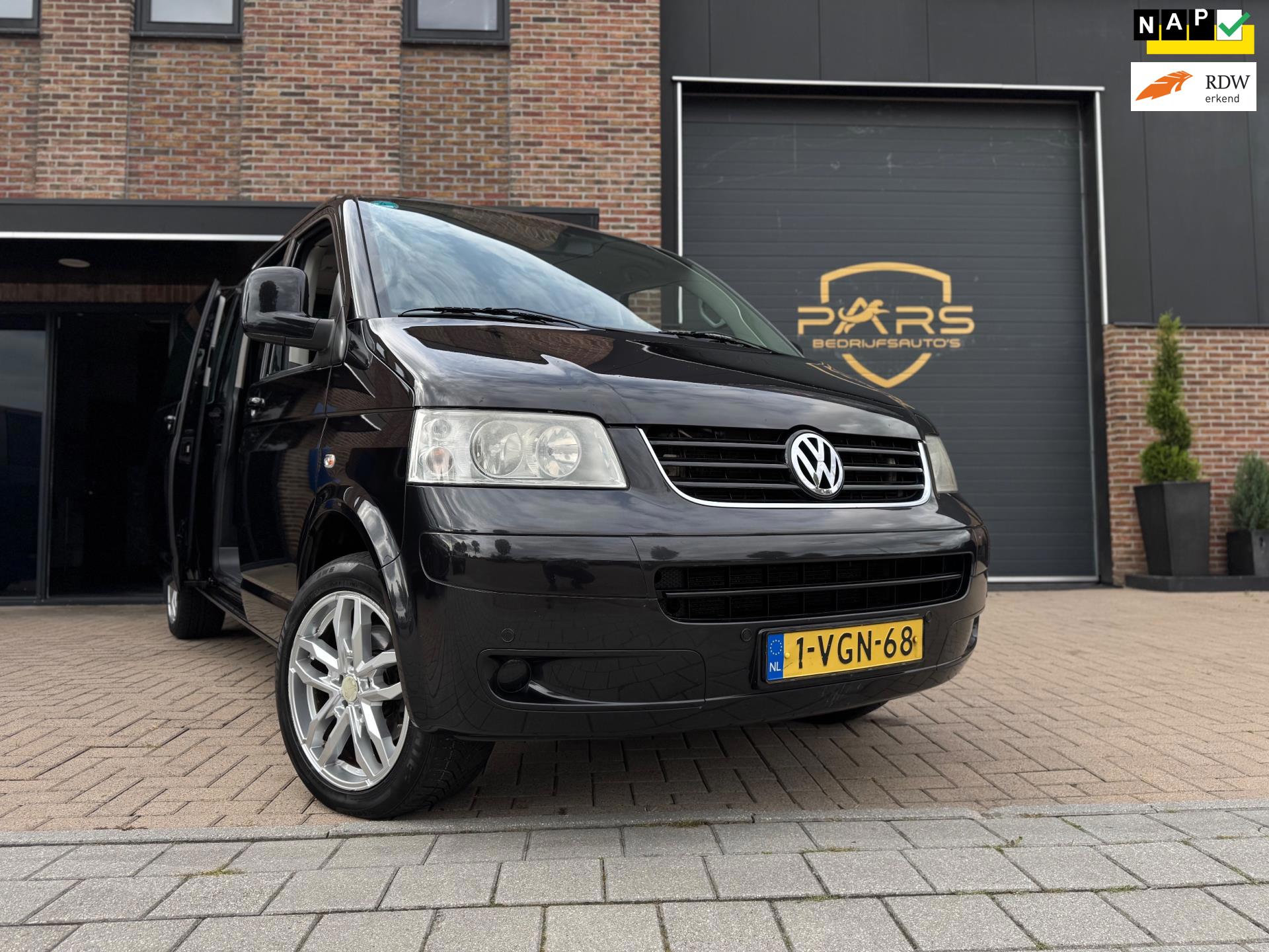 Volkswagen MULTIVAN 2.5 TDI Highline 340 Lang Automaat 131PK Dubbele Cabine Airco Elk.Ramen Cruise Control Navi