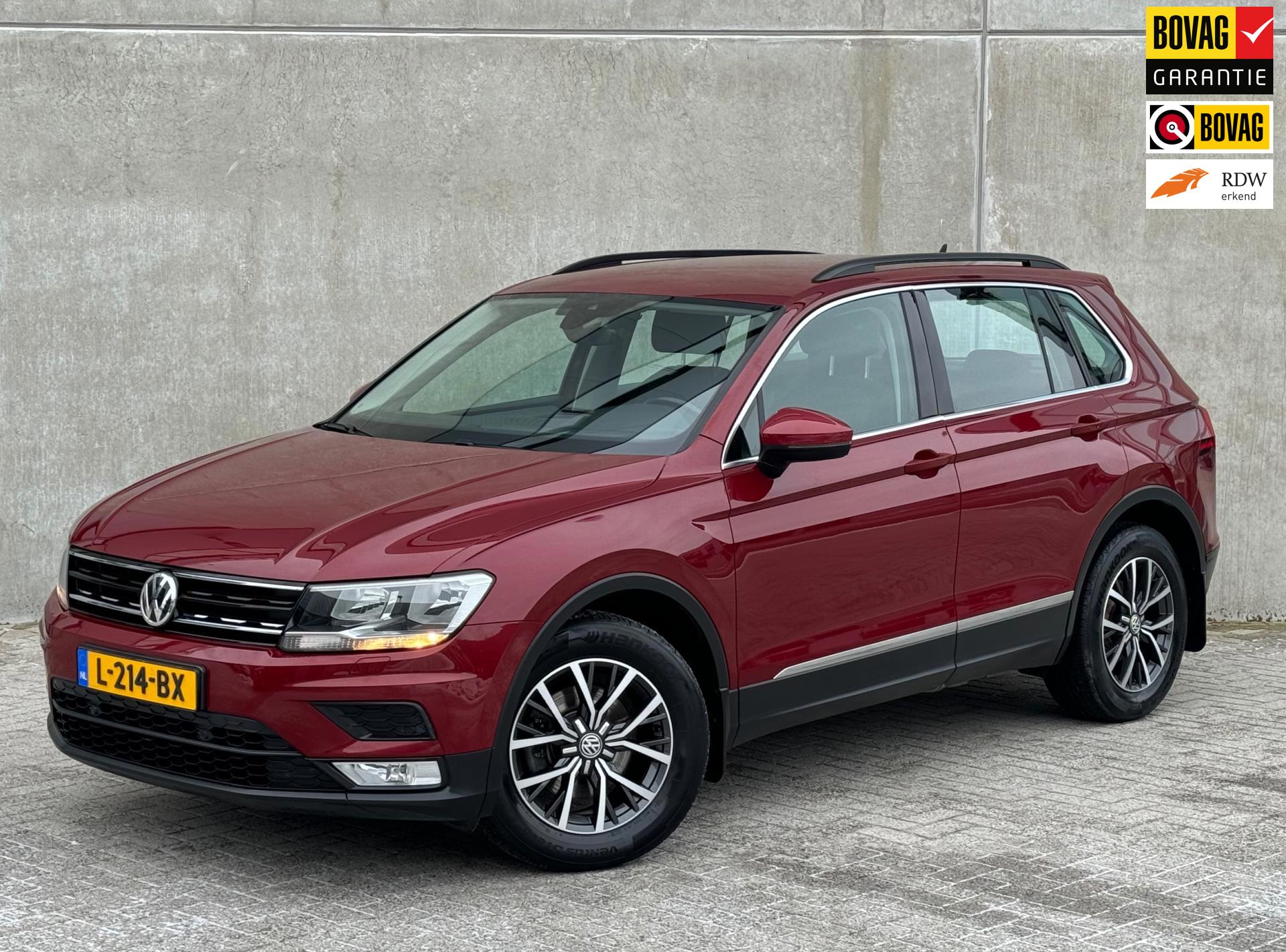 Volkswagen Tiguan 1.4 TSI 150PK 2016 Rood TREKHAAK|NAP|PDC|NAVI