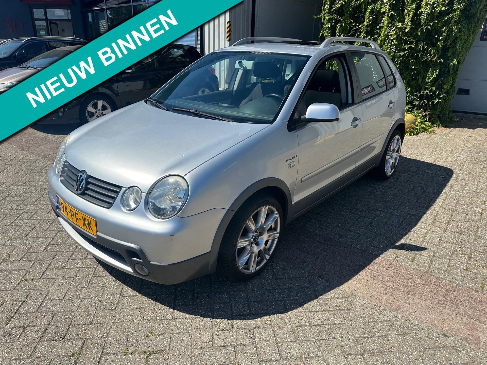 Volkswagen Polo 1.4-16V FUN