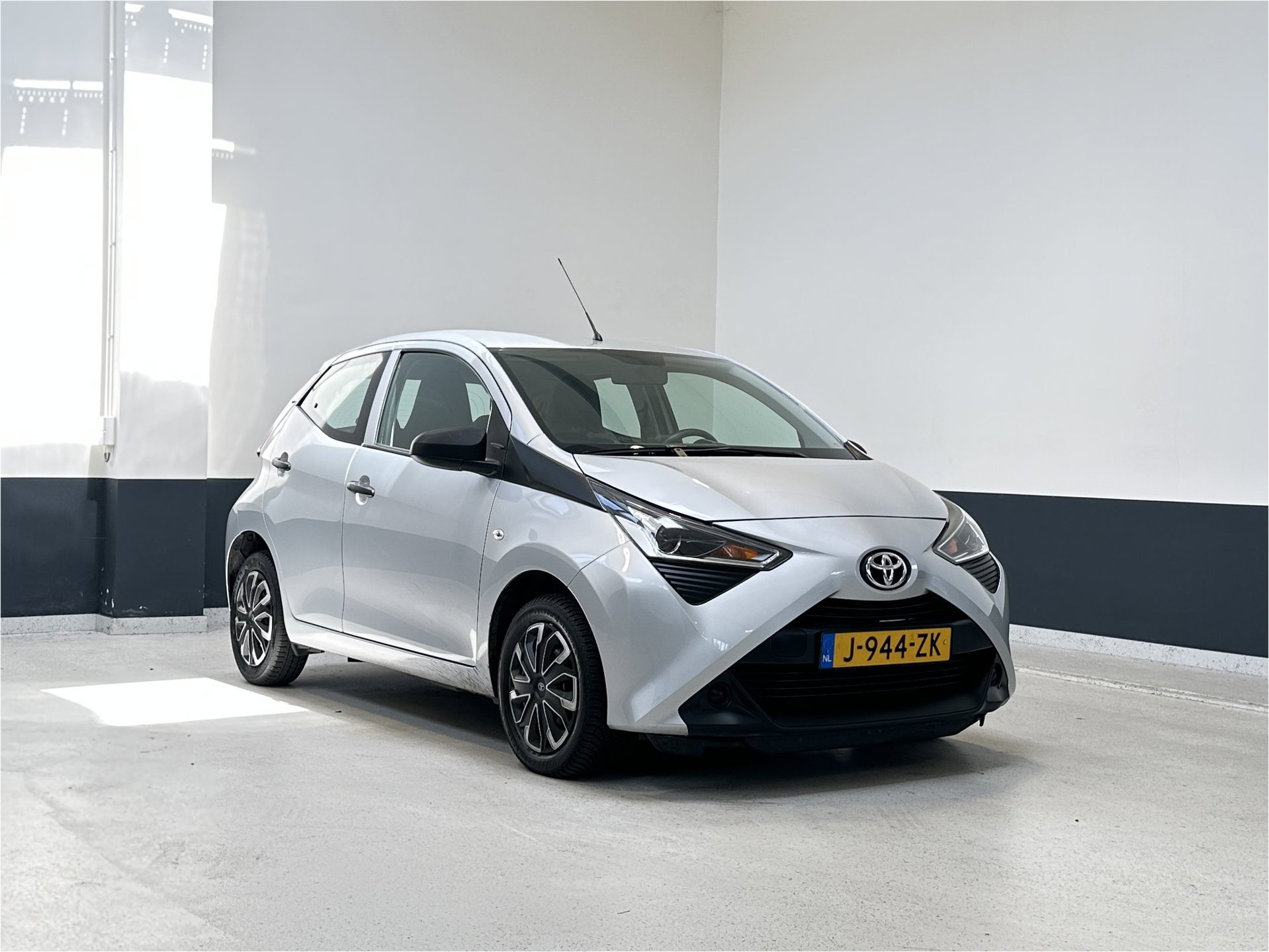 Toyota Aygo 1.0 VVT-i x-fun| NL| 2 Eig | Airco| C.V | Bluetooth |