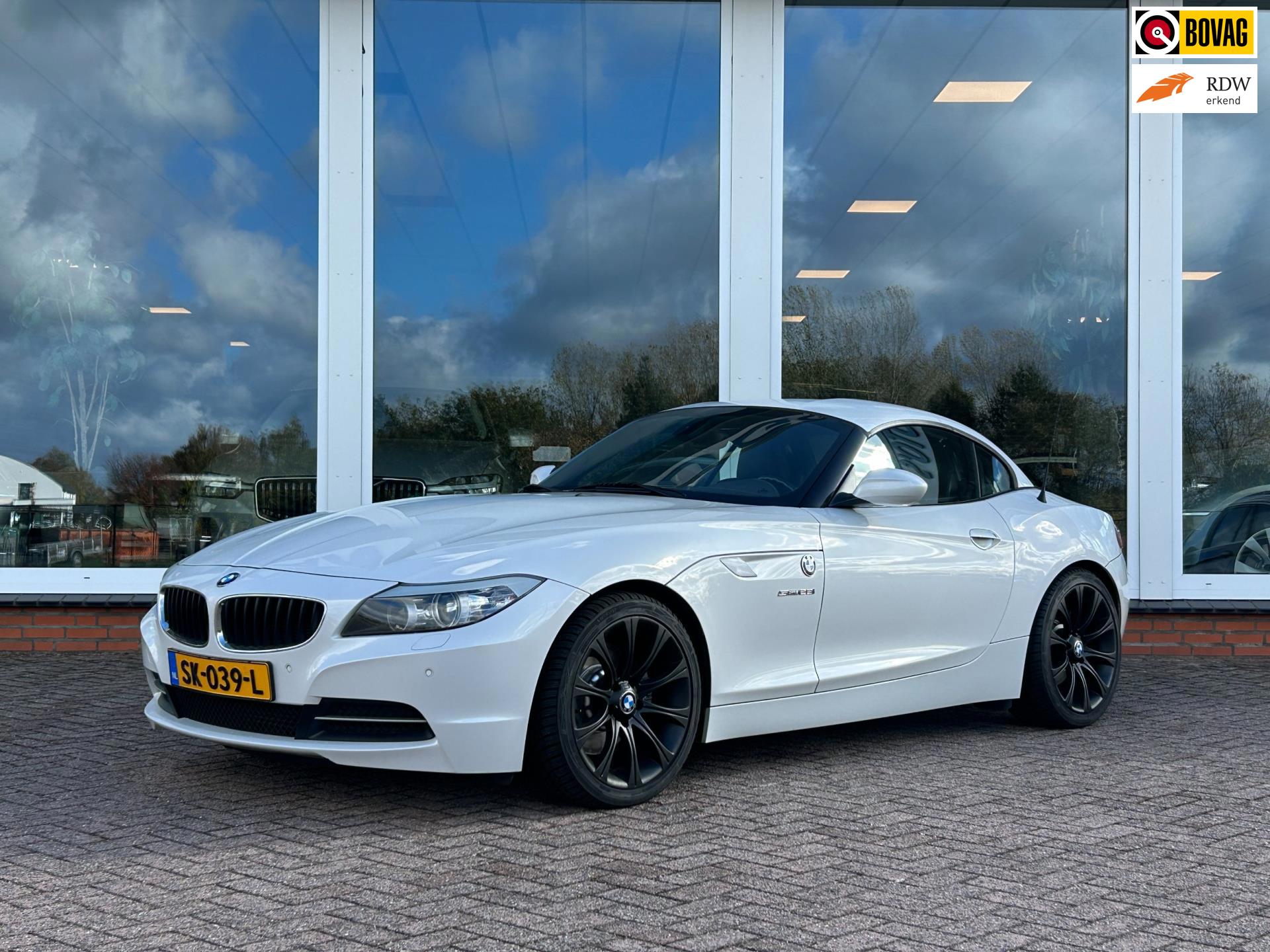 BMW Z4 Roadster SDrive28i Executive - Navi - Leder - PDC - 18 inch