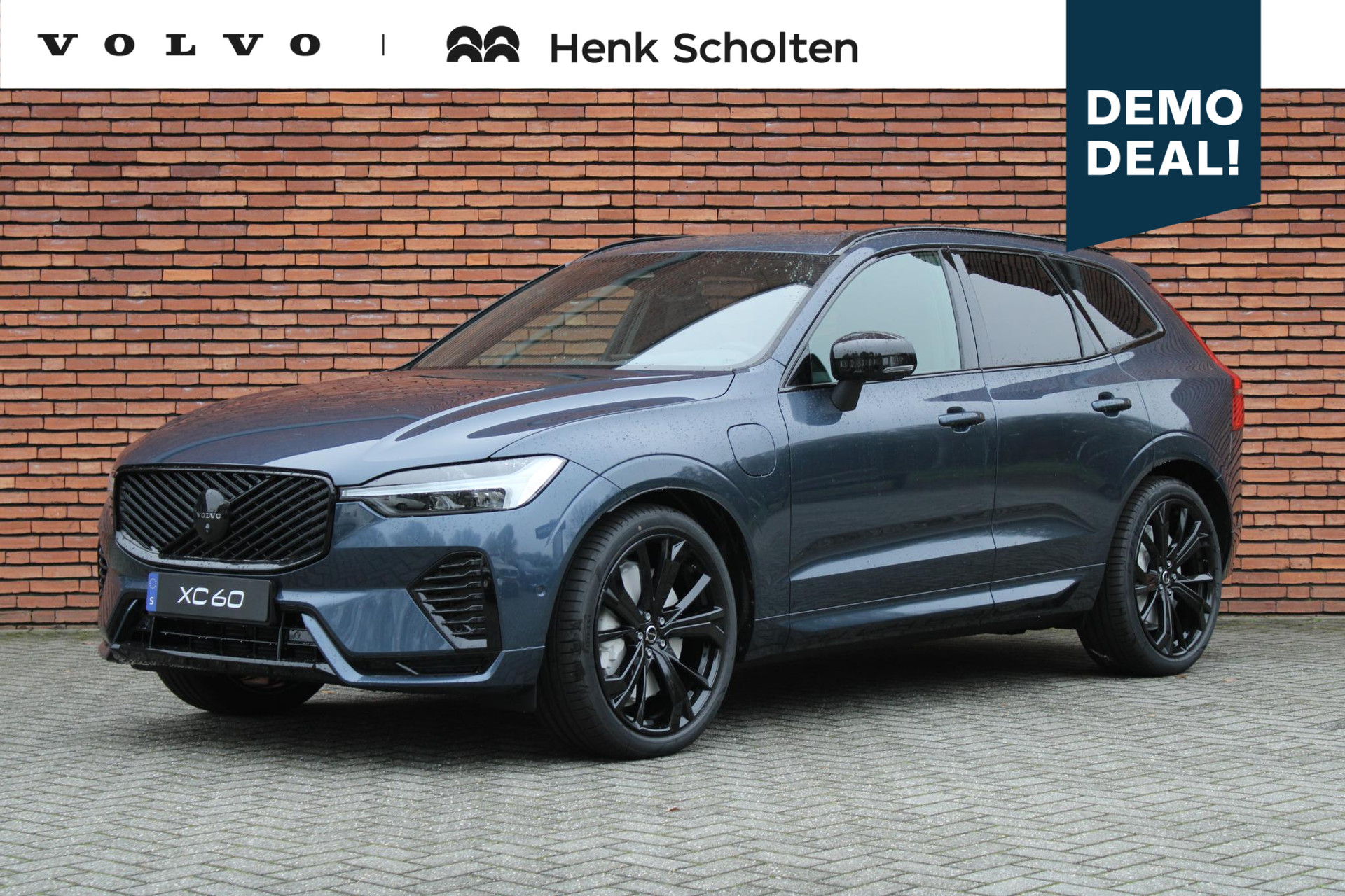 Volvo XC60 T6 Plug-in hybrid AWD Plus Black Edition |