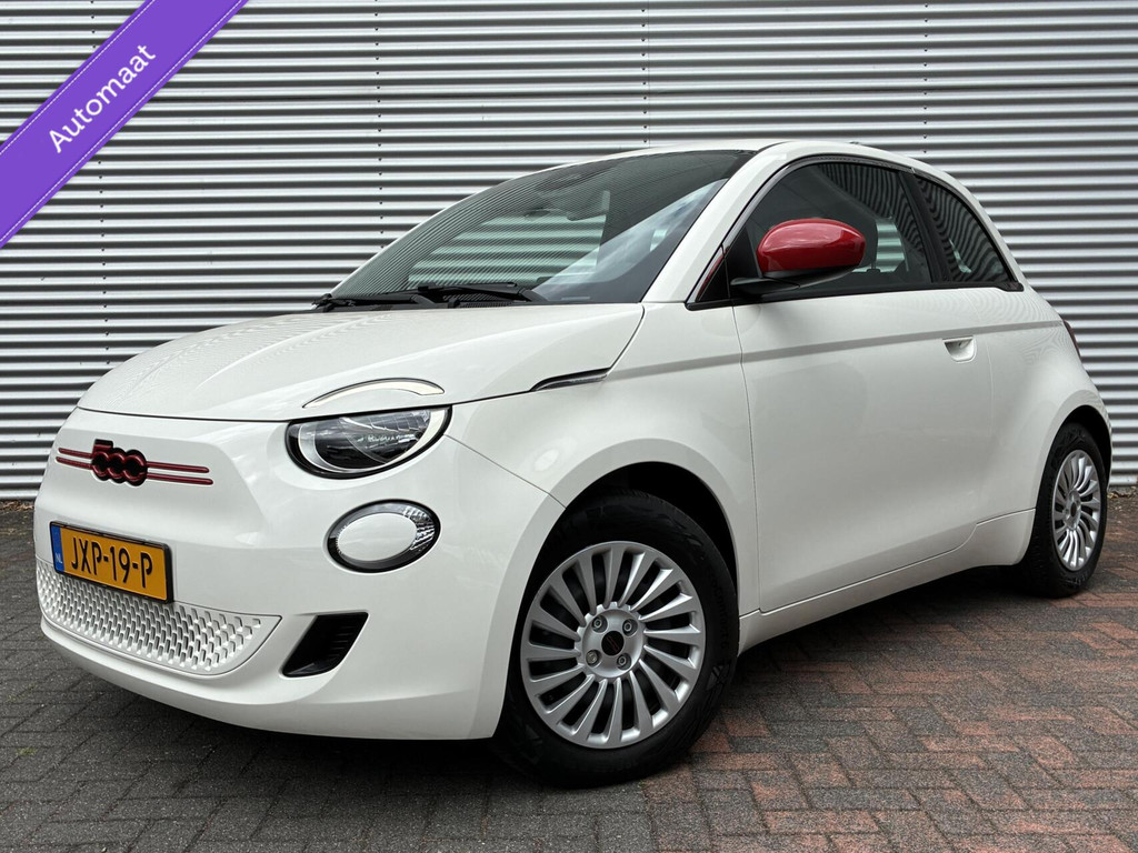 Fiat 500 RED 24 kWh Navi Camera Carplay Led Cruise SOH 100% Eerste Eigenaar Dealer Onderhouden Nieuwstaat 2023