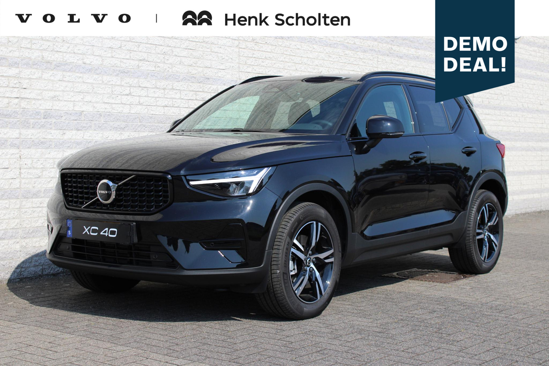 Volvo XC40 2.0 B4 Plus Dark