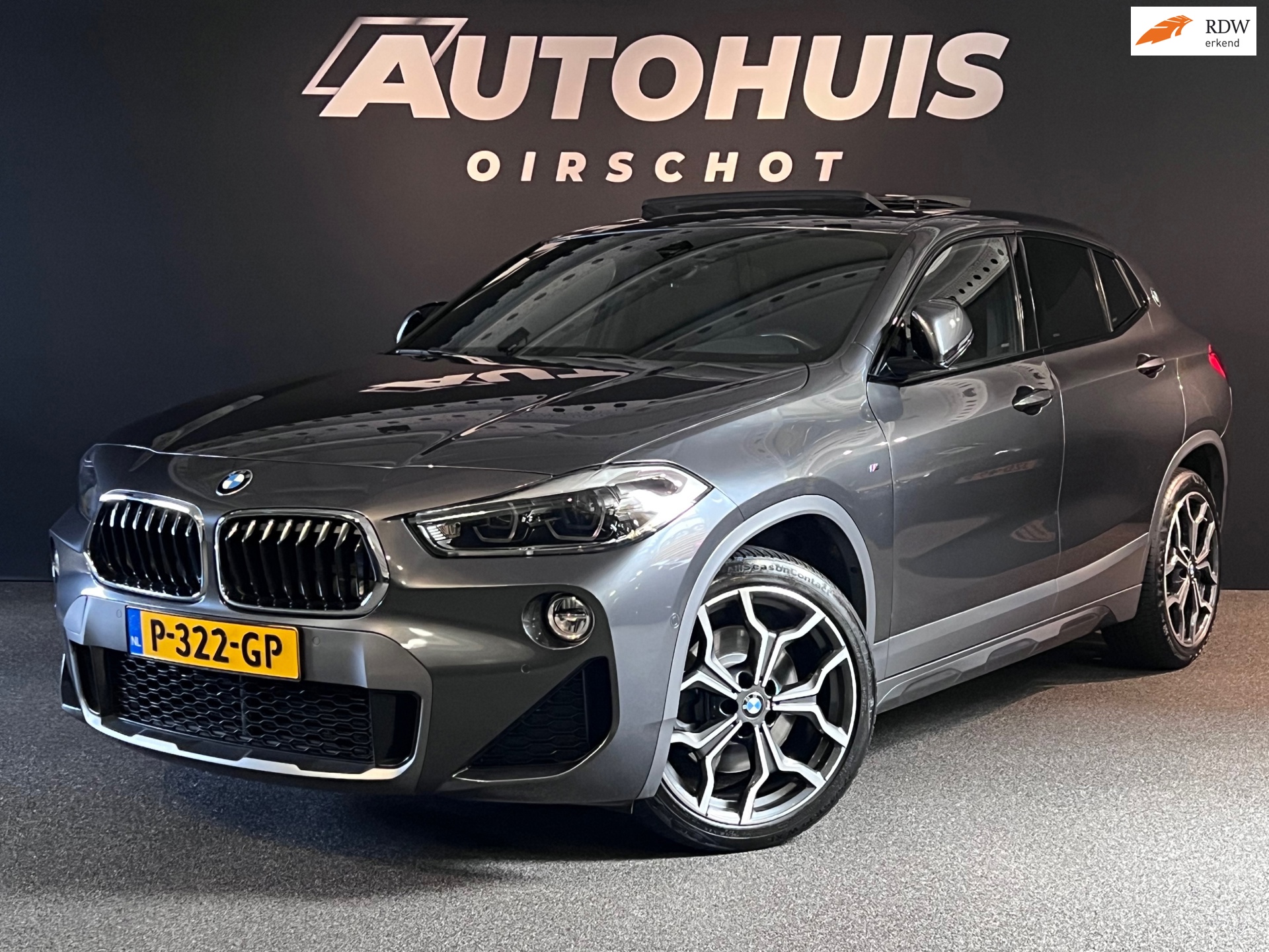 BMW X2 SDrive20i High Executive/ Pano/ Memory/ Keyless/ ACC/ Carplay/ Harman Kardon/ Headup/ Ambiance/ PDC/ 19"