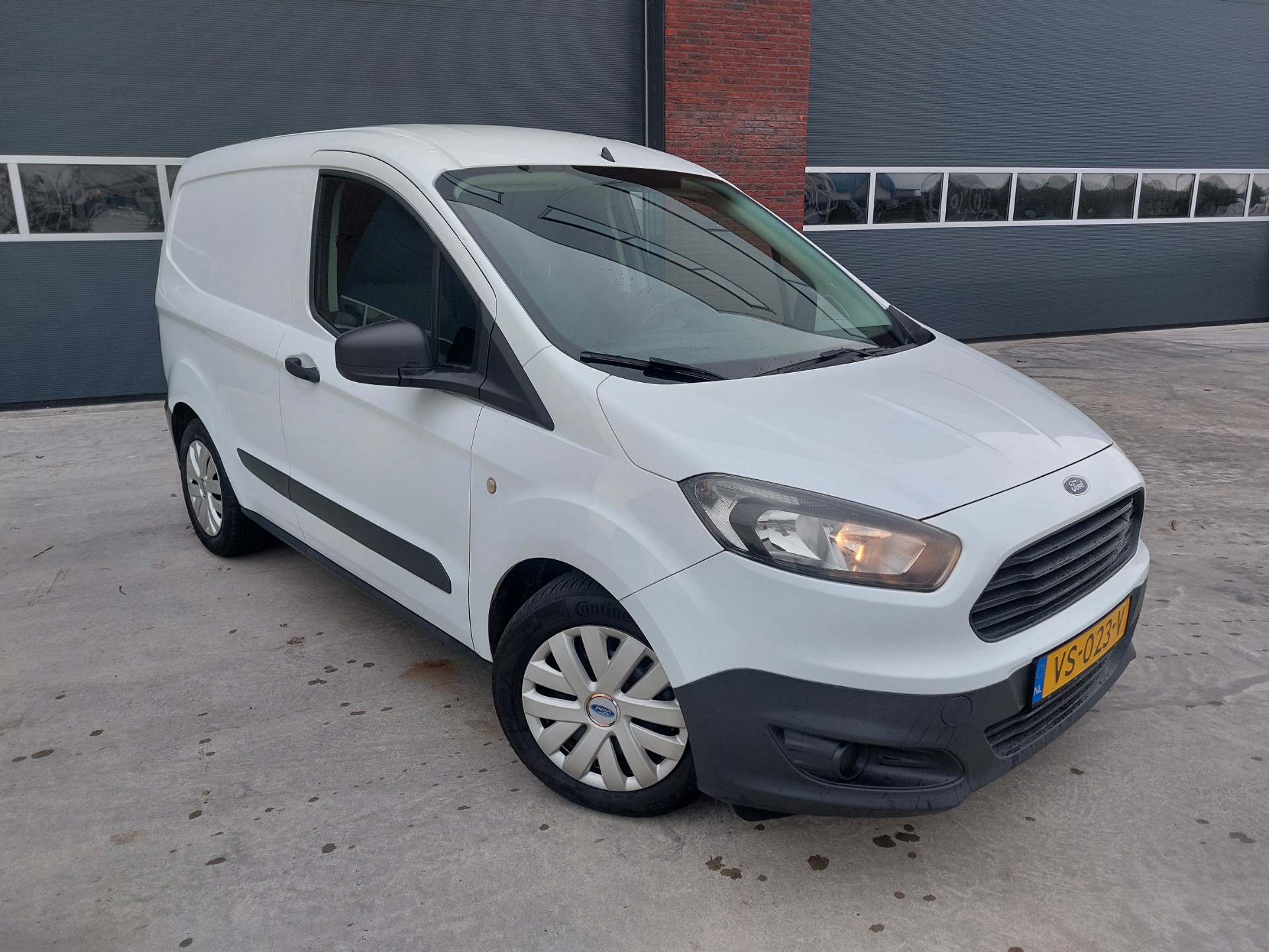 Ford Transit Courier 1.5 TDCI Economy Edition AIRCO Euro 5