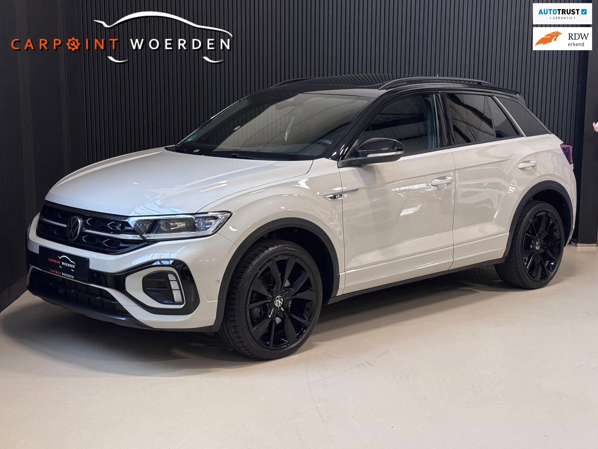 Volkswagen T-Roc 2.0 TSI 4Motion 3X R-LINE | PANO | IQ LIGHT | BEATS | VOL!