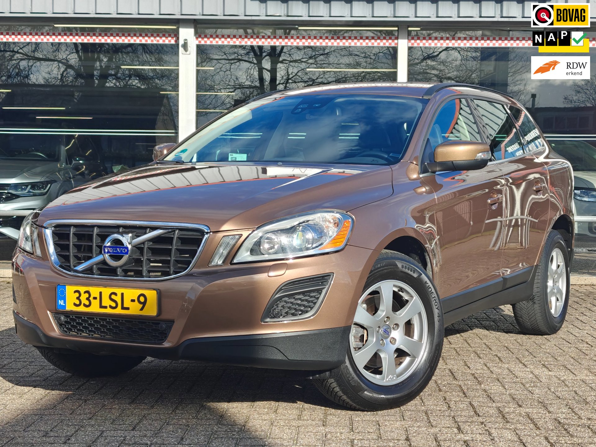 Volvo XC60 2.0T Momentum | Trekhaak | Elekt. achterklep | Automaat | Bluetooth