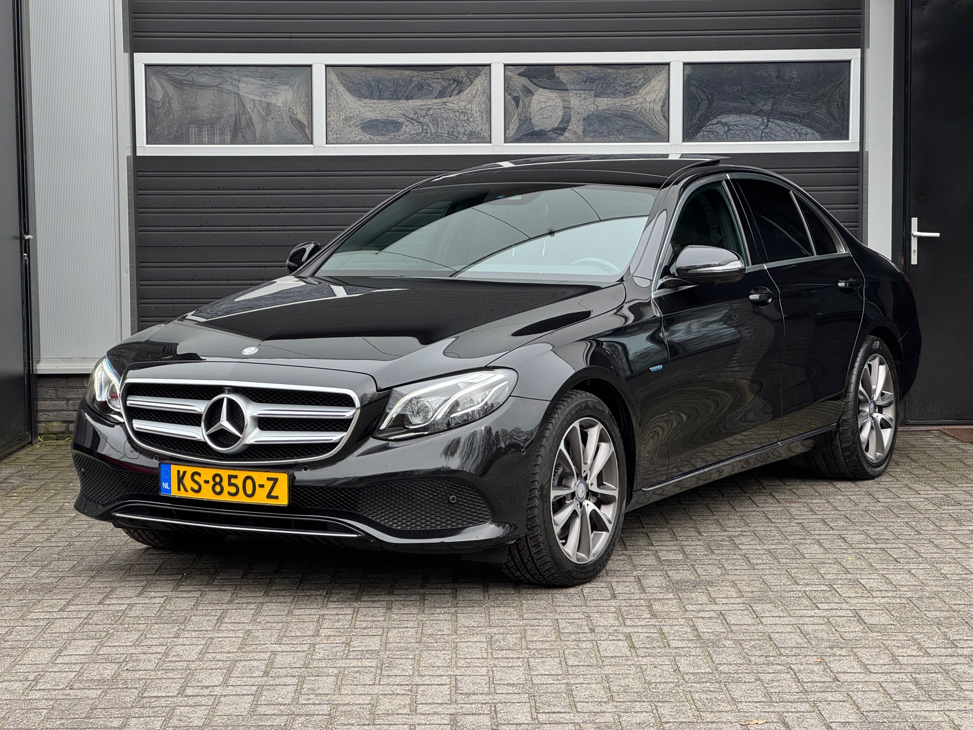 Mercedes-Benz E-klasse 350 e Lease Edition Prestige PlusPano, Widescreen, 360 Camera, Memory Stoelen, NAP