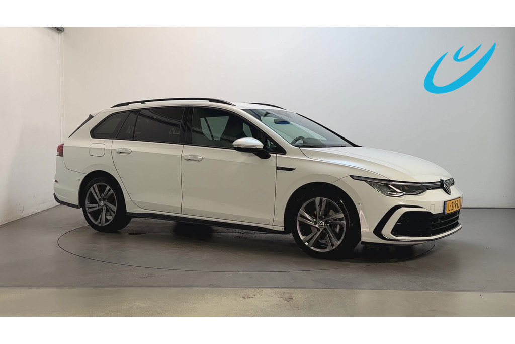 Volkswagen Golf Variant 1.5 eTSI DSG R-Line Camera Navigatie Sfeerverlichting Stoelverwarming