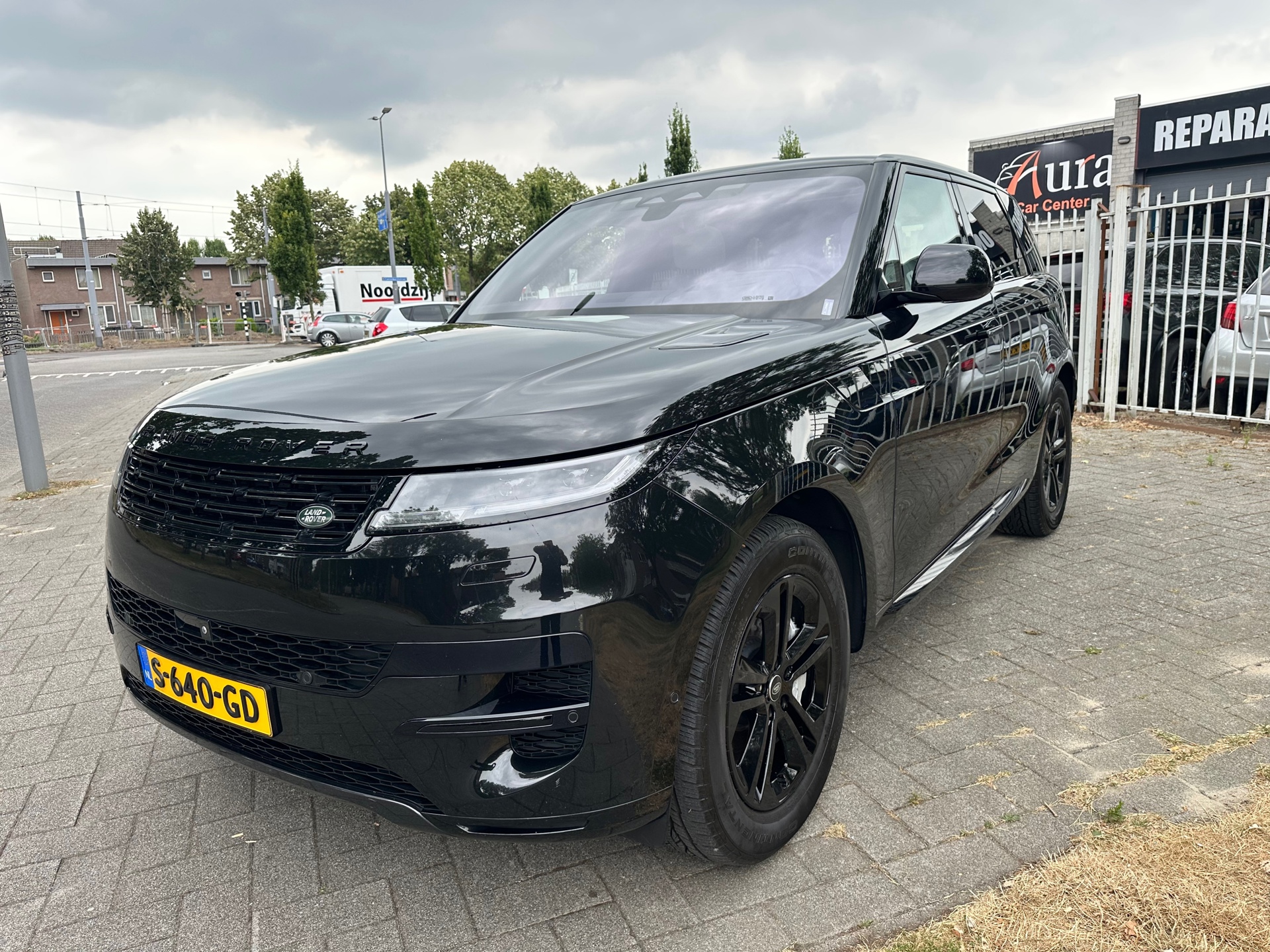 Land Rover Range Rover Sport 3.0 P440e Dynamic SE