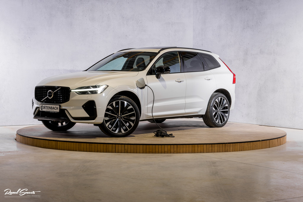 Volvo XC60 2.0 T6 Plug-in hybrid AWD Plus Dark Long range
