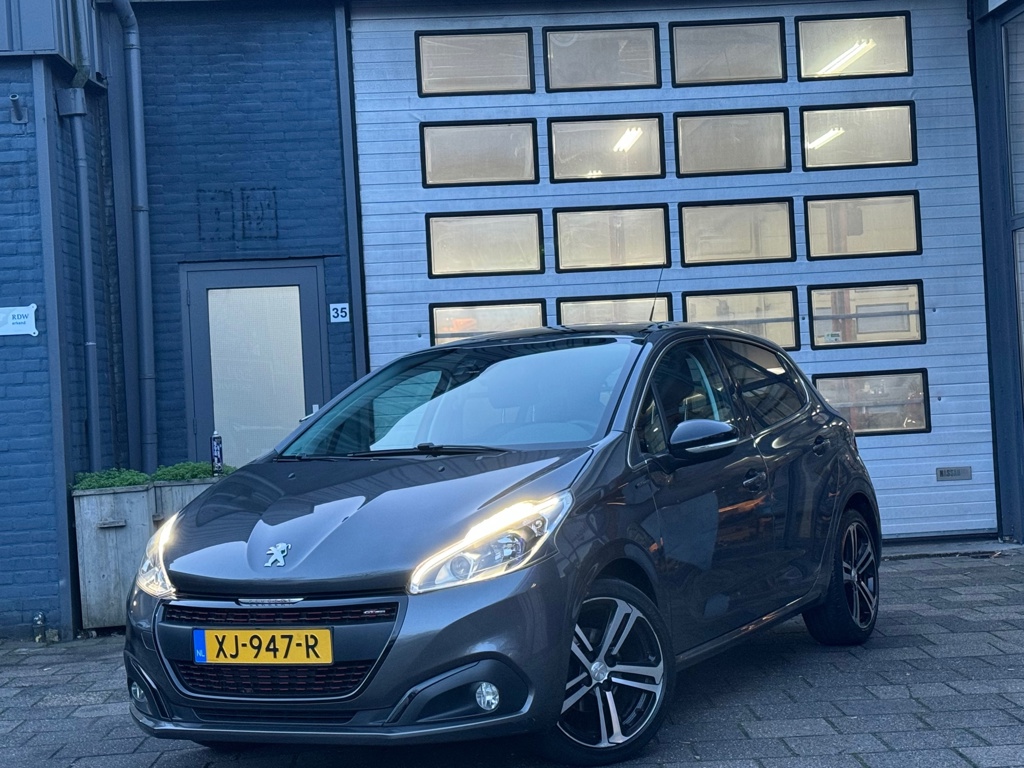 Peugeot 208 1.2 PureTech GT-line | Clima | Camera | Cruise | Pano