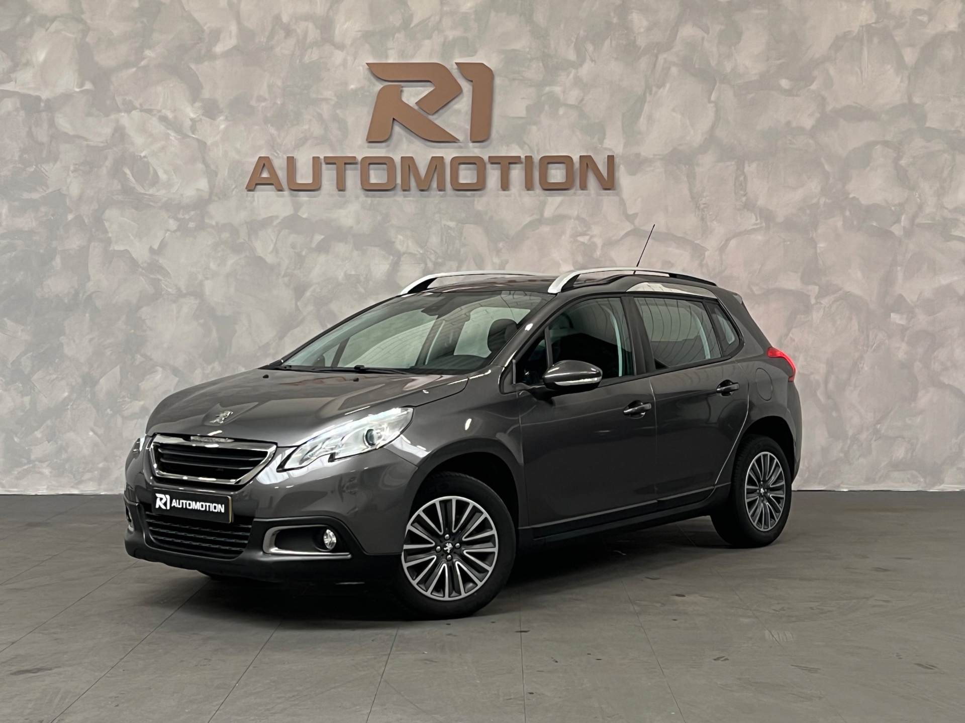 Peugeot 2008 1.2 AUTOMAAT|PANORAMADAK|NAP|SERVICE HISTORIE|NAVIGATIE|PARKEERSENSOR|ELEKTRISCHE RAMEN|EXTRA SET BANDEN