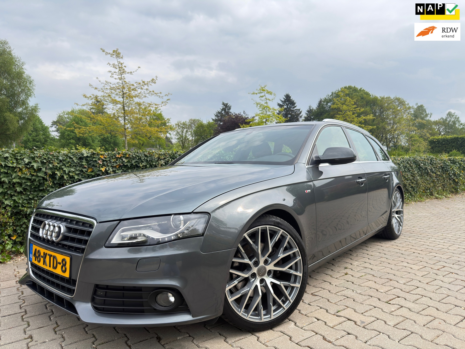 Audi A4 Avant 1.8 TFSI S Edition Automaat , 3x S-Line , Clima / Cruise / Navi / Leder / Pdc / Xenon / 19" / Trekhaak