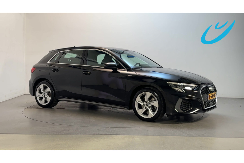 Audi A3 Sportback 30 TFSI S Edition Camera Navigatie Virtual Cockpit Leder-Stof