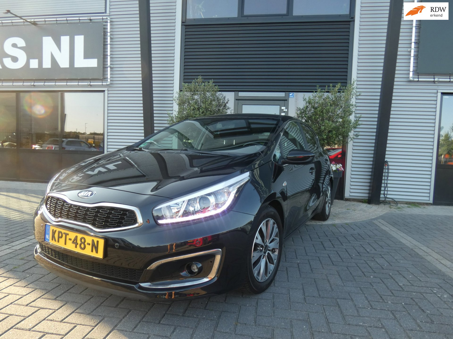 Kia Cee'd 1.0 T-GDi DynamicLine Airco| eleck. pakket|16 LM